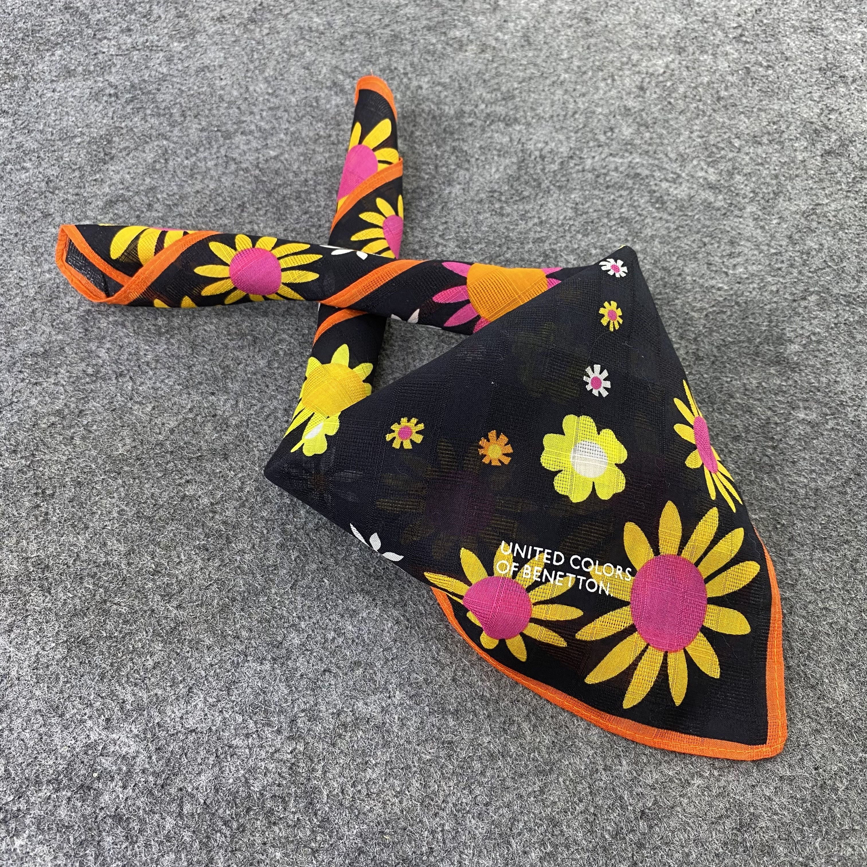 United Colors Of Benetton Benetton Neckerchief / Bandana / Handkerchief-B827 Size ONE SIZE - 1 Thumbnail