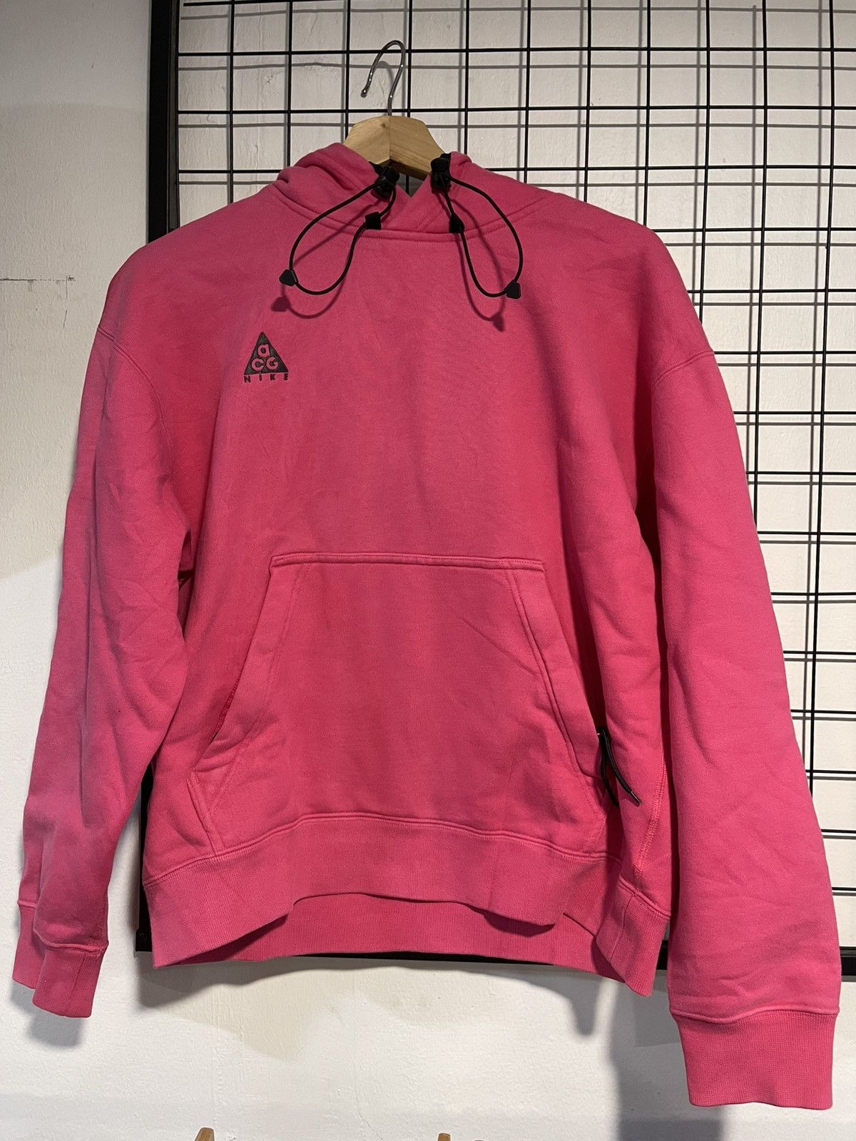 Nike ACG VINTAGE NIKE ACG HOODIE Size US S / EU 44-46 / 1 - 1 Thumbnail