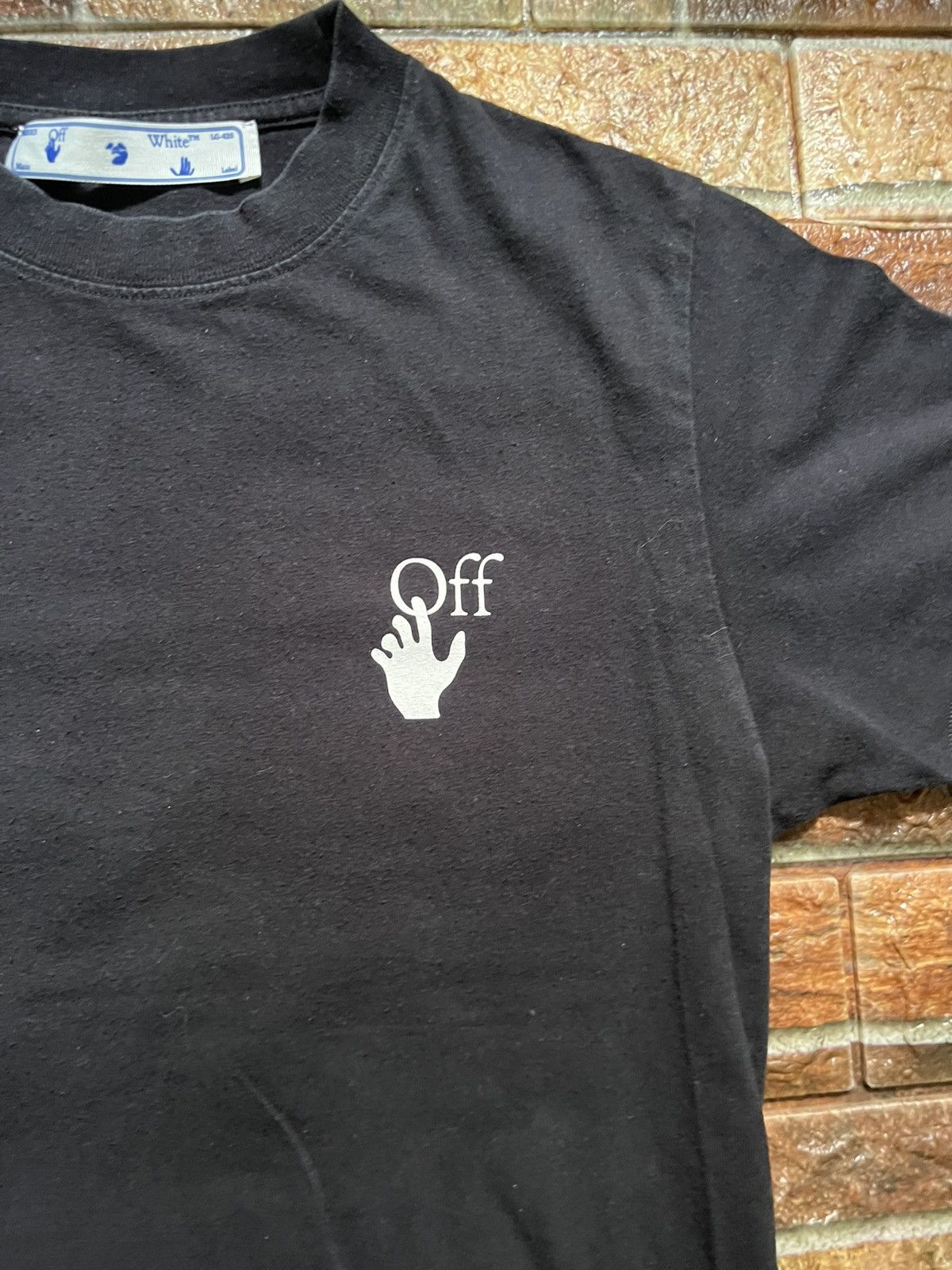 Off-White Off-White Caravaggio Tee Size US XS / EU 42 / 0 - 5 Thumbnail