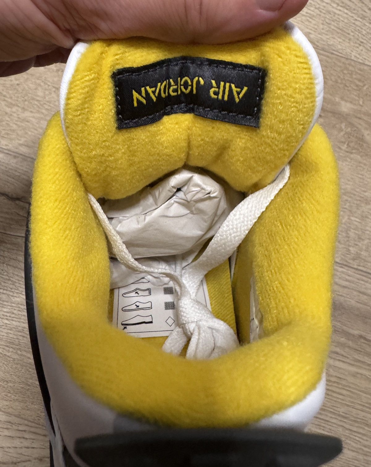 Jordan Brand Air Jordan 4 Retro Vivid Sulfur Size US 5.5 / EU 38 - 9 Thumbnail