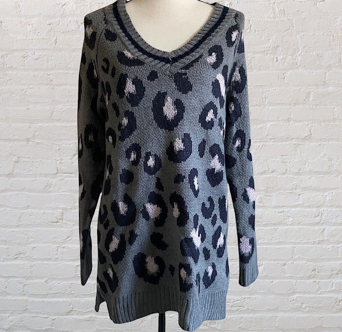 Other DESIGN LAB KNIT LEOPARD ANIMAL PRINT PULLOVER SWEATER Size XS / US 0-2 / IT 36-38 - 1 Thumbnail