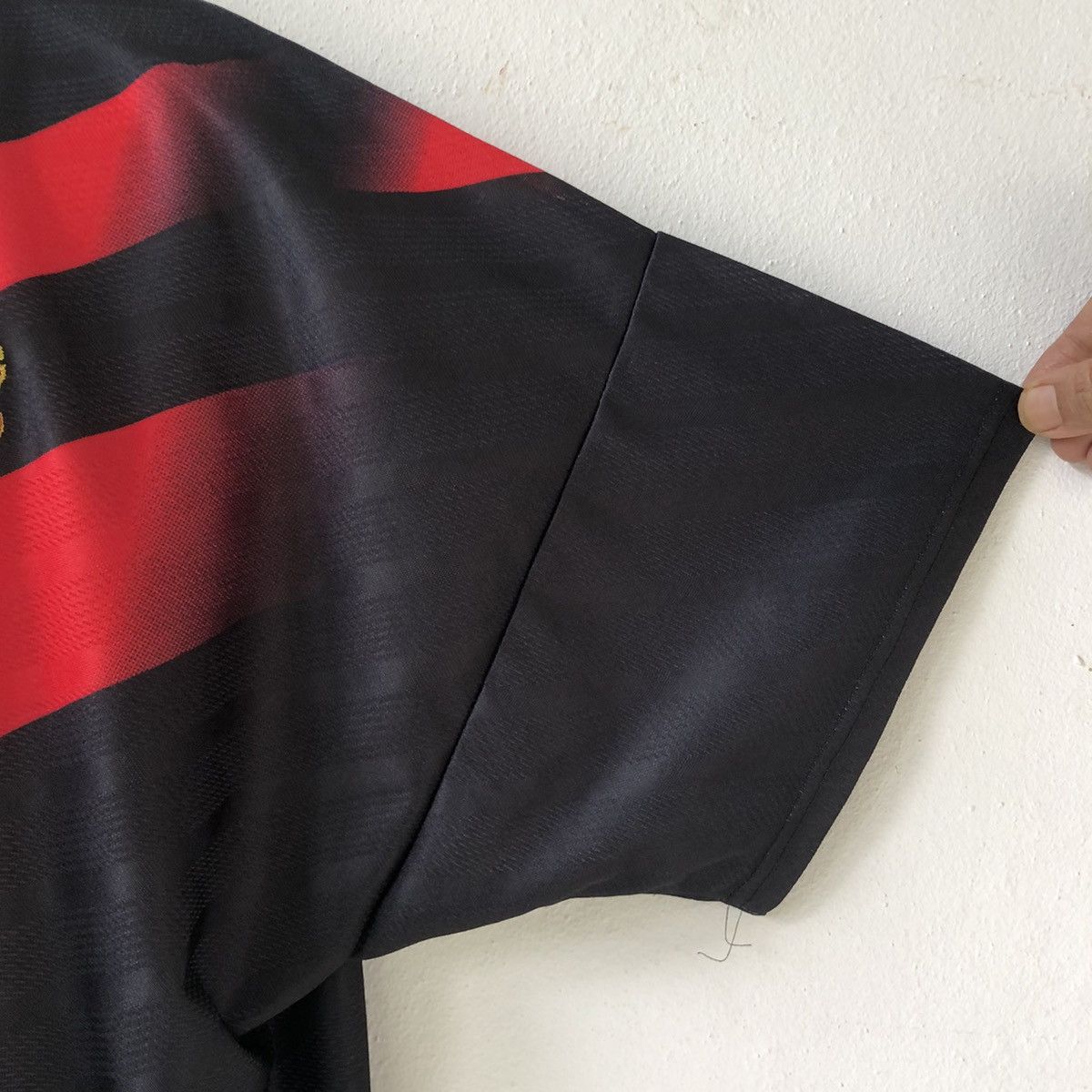 Umbro × Vintage Manchester United 1994 Vintage Umbro Training Jersey Size US L / EU 52-54 / 3 - 8 Thumbnail