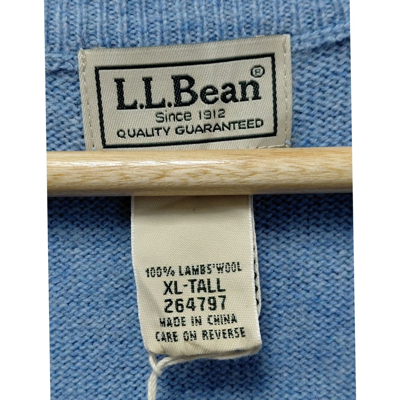 Vintage L.L.Bean Lambswool Sweater Vest Blue Solid Knit Men XL-TALL V-Neck Pullover Size XL-TALL Size US XL / EU 56 / 4 - 4 Thumbnail
