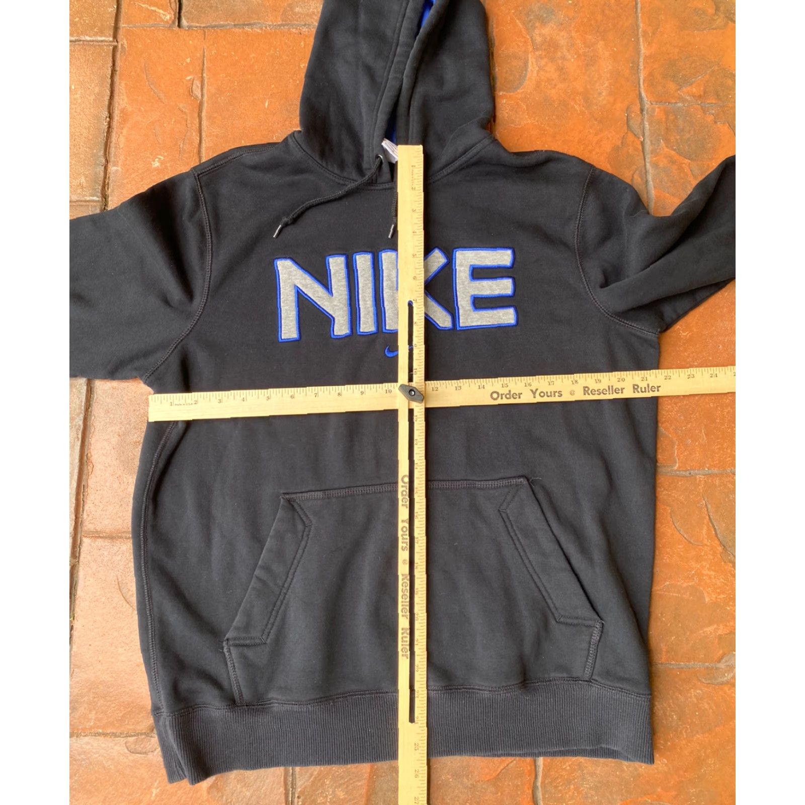 Nike VINTAGE Nike Embroidered Spell Out Swoosh Y2K Hoodie Large Mens Gray Blue Embroidered Logo 90s Sportswear PullOver Pockets Size US L / EU 52-54 / 3 - 4 Thumbnail