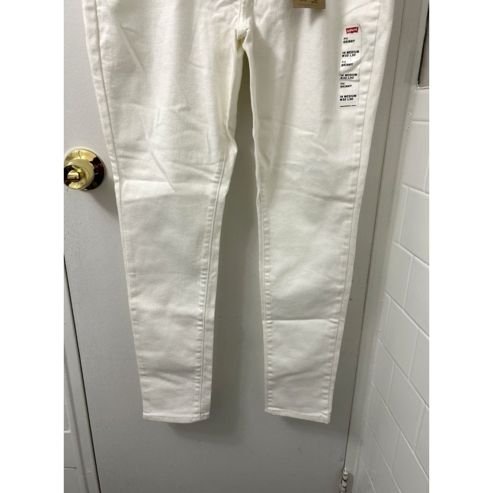 Levi's VINTAGE? No. Size 24" / US 00 / IT 34 - 3 Thumbnail
