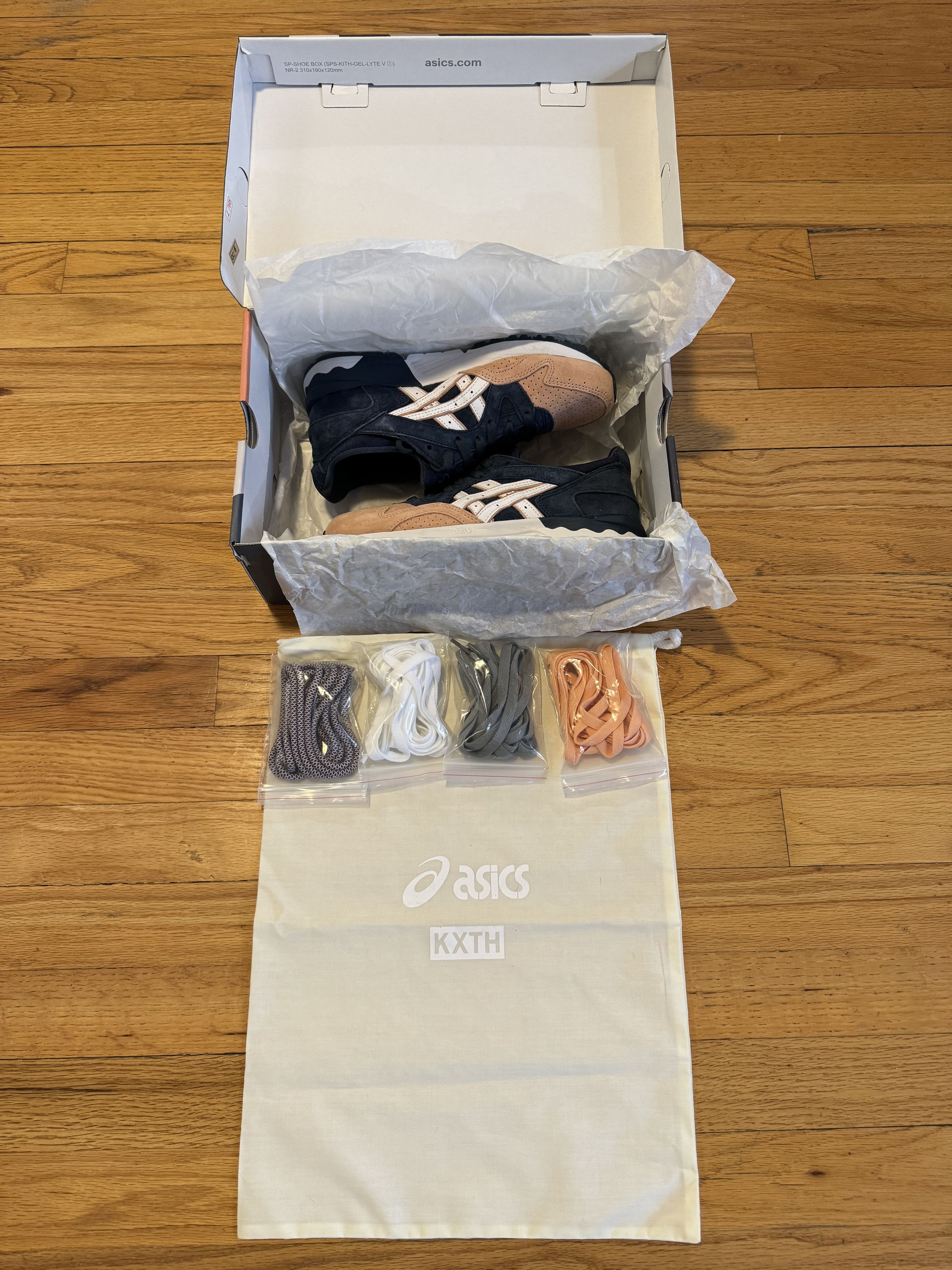 Asics × Kith Kith Asics Gel Lyte V Salmon Toe - Size 5 (Women's size 6.5) Size US 5 / EU 37 - 3 Thumbnail