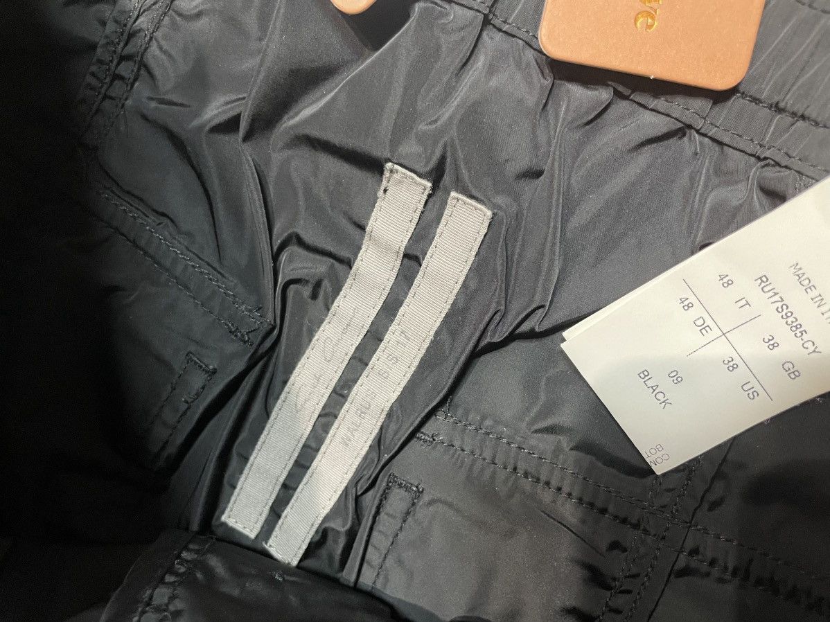 Rick Owens RARE 2017 RICK OWENS WALRUS NYLON CROPPED PANTS Size US 32 / EU 48 - 7 Thumbnail