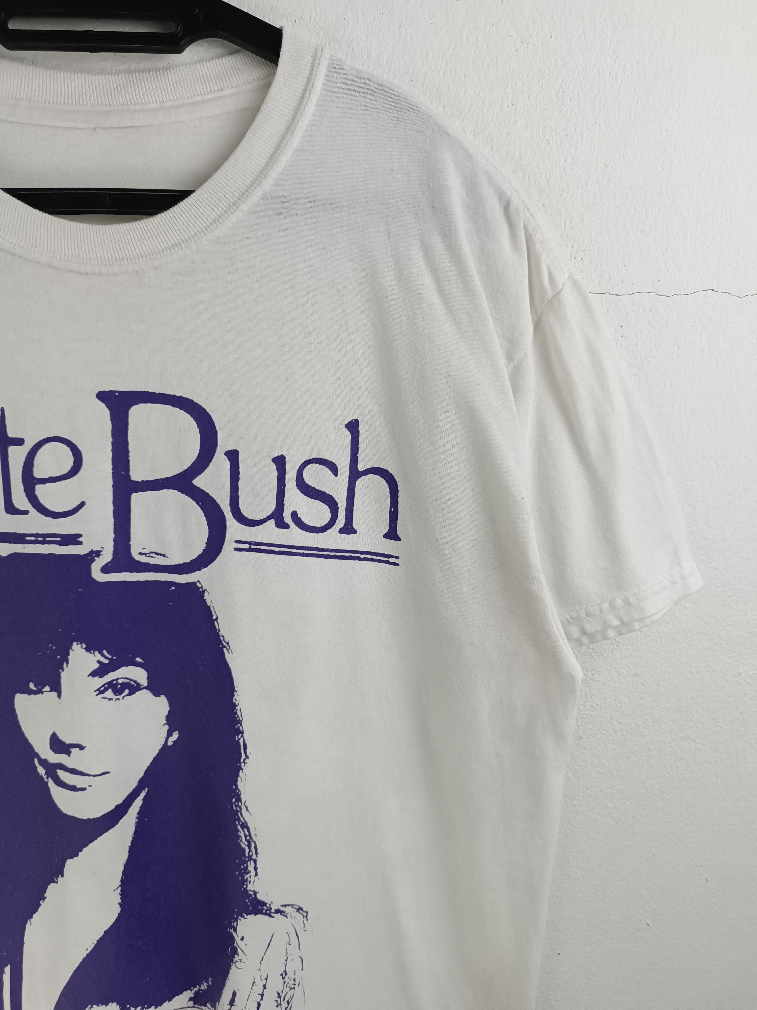 Vintage VINTAGE KATE BUSH RUNNING UP THAT HILL TEE placebo stranger Size US M / EU 48-50 / 2 - 6 Thumbnail