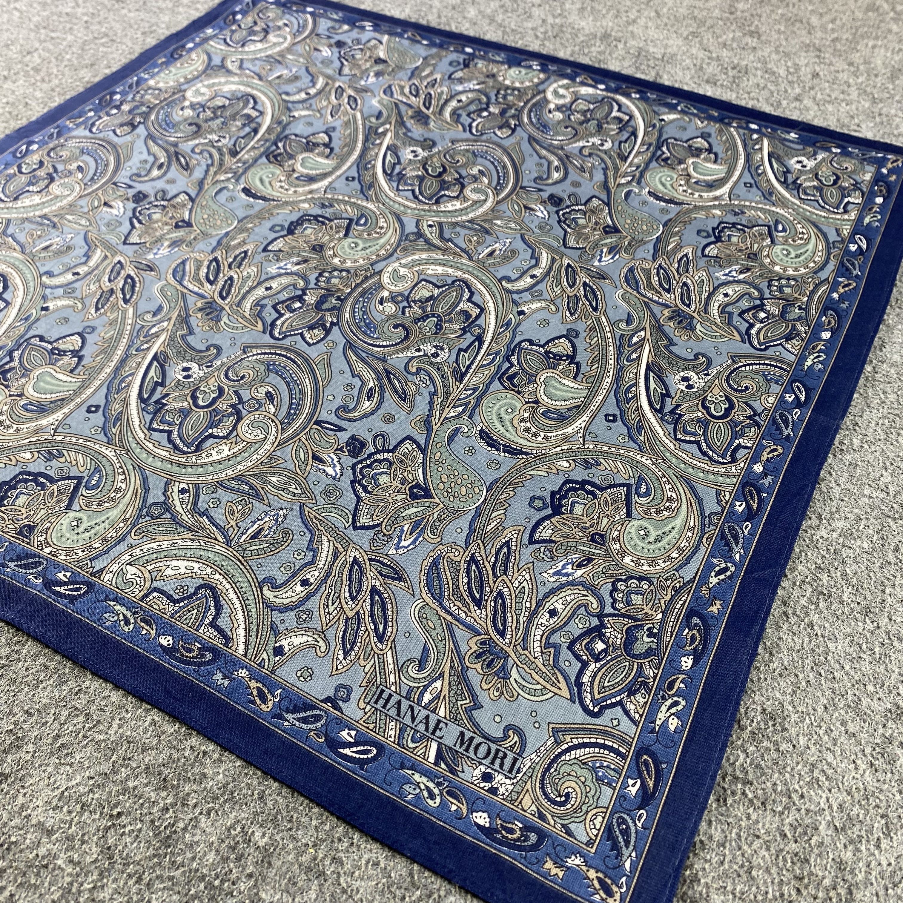 Hanae Mori Hanae Mori Paisley Handkerchief/Neckerchief/Bandana HC659 Size ONE SIZE - 2 Thumbnail