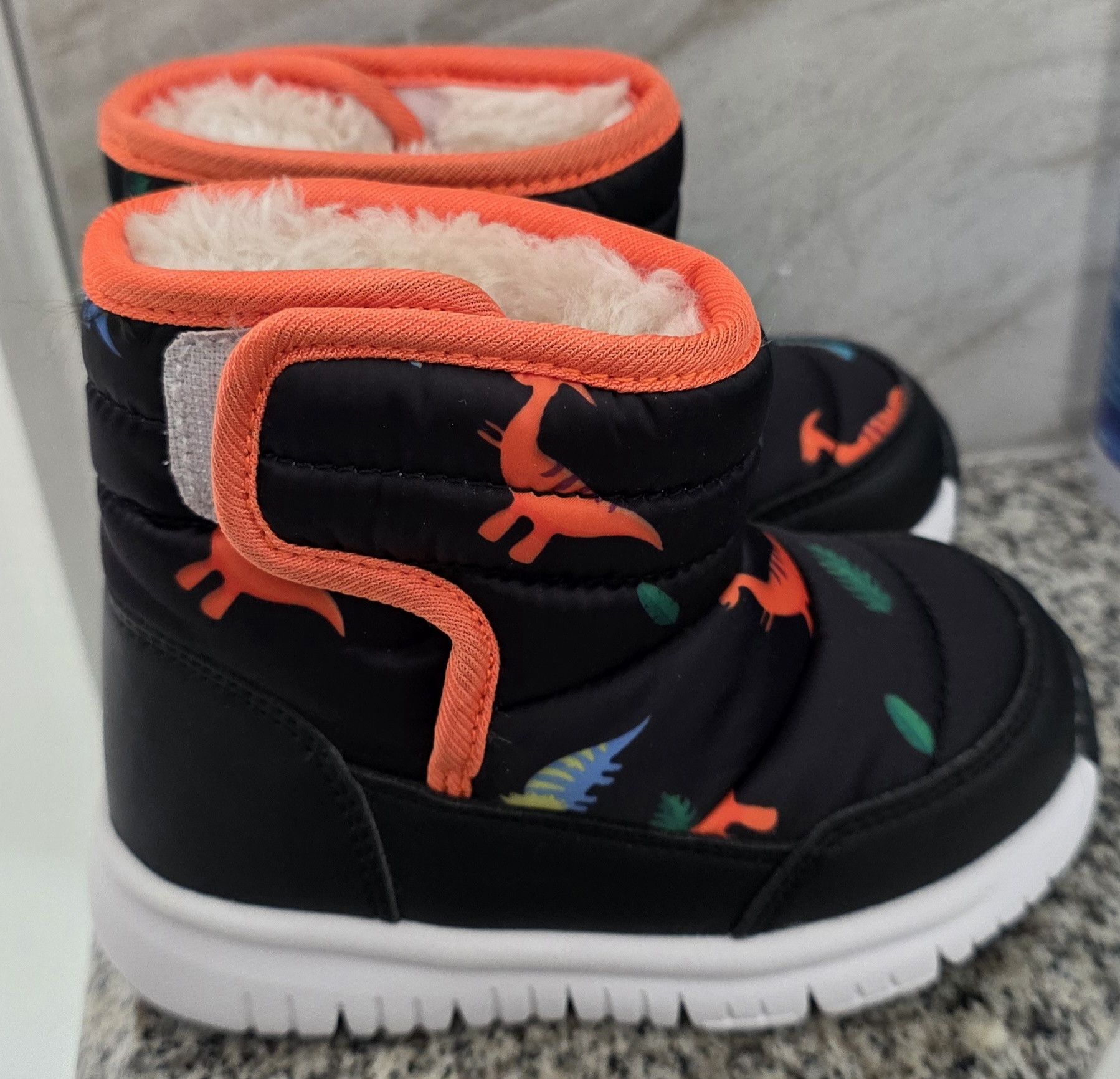 Other NIB HOBIBEAR Toddler Snow Boots Waterproof Winter Dinosaur 6 Size US 5 / EU 37 - 4 Thumbnail