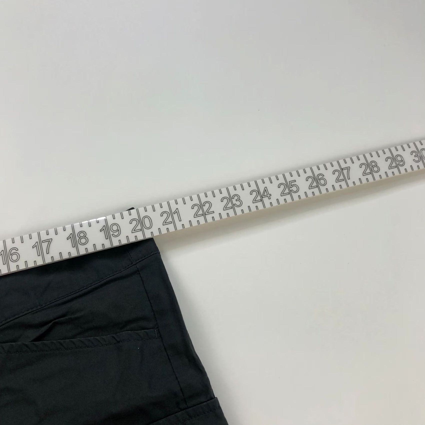 Eddie Bauer Eddie Bauer Cargo 6" Shorts Gray Beige LOT OF 2 - 16 Regular Waist, Inseam 6" - Women Activewear Cotton Nylon Spandex Stretch Everyday Casual Athletic Size 38" / US 16 / IT 52 - 4 Thumbnail