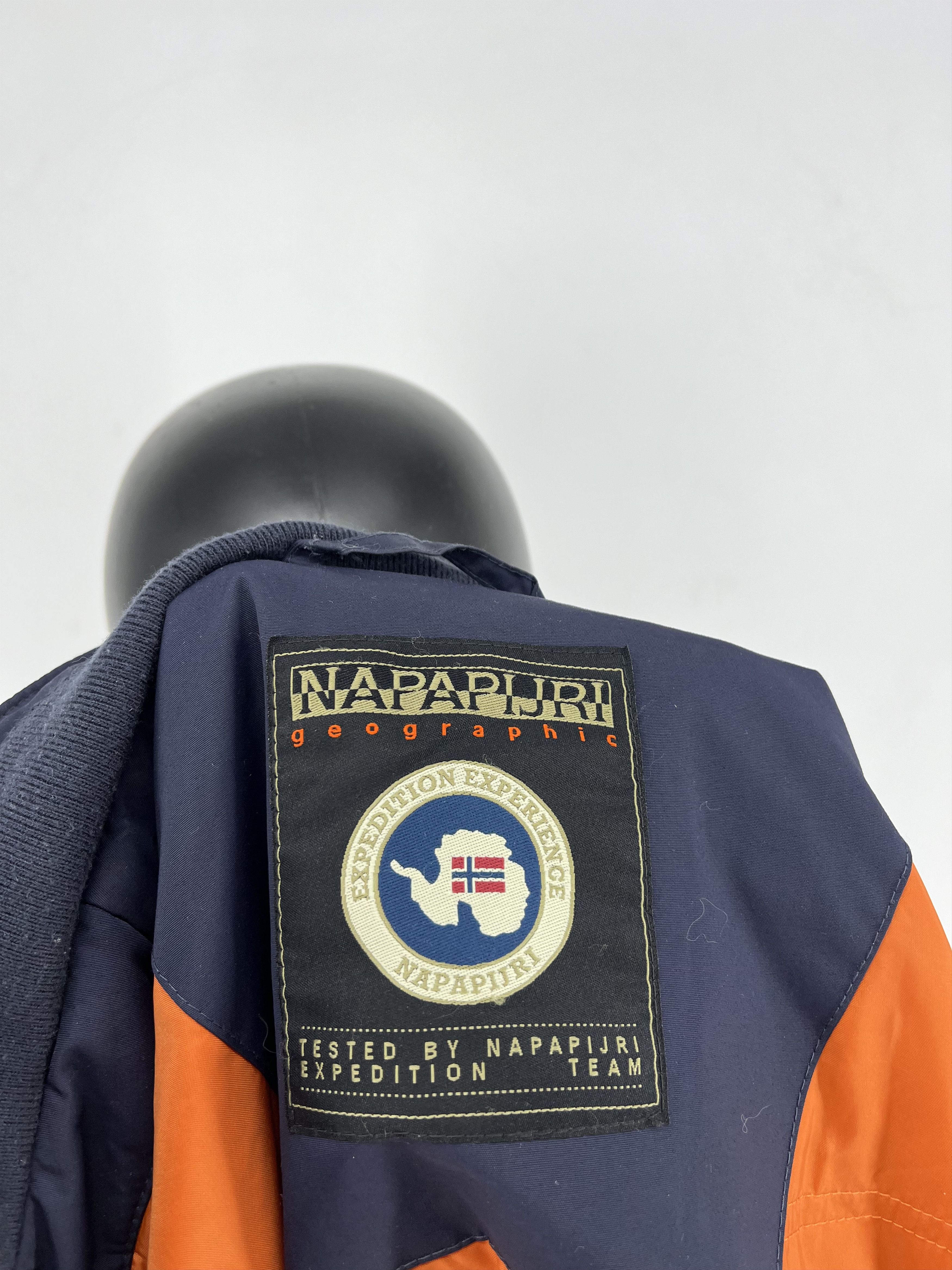 Napapijri Vintage NAPAPIJRI GEOGRAPHIC Embroiderd Logo Hooded Bomber Size US M / EU 48-50 / 2 - 9 Thumbnail