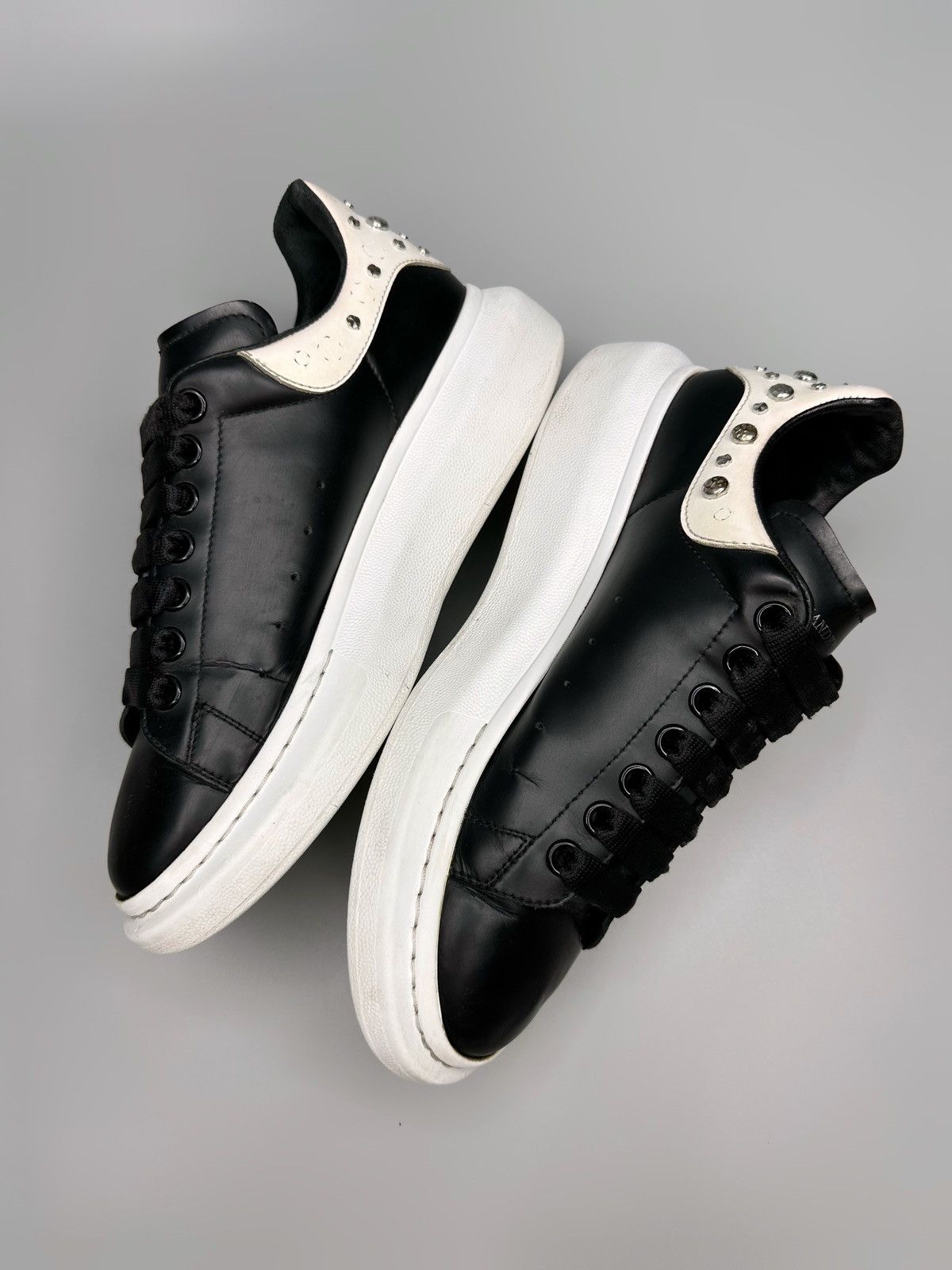Alexander McQueen Alexander McQueen Studded Sneakers Owersized Size US 7 / EU 40 - 9 Thumbnail