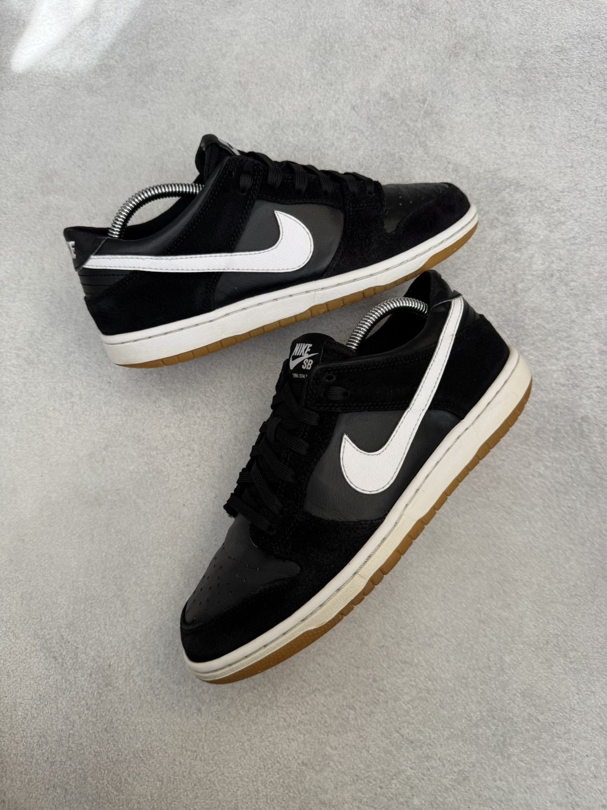 Nike SB Vintage Nike Zoom Dunk Pro SB Low Black Gum US8 854866-019 Size US 8 / EU 41 - 3 Thumbnail