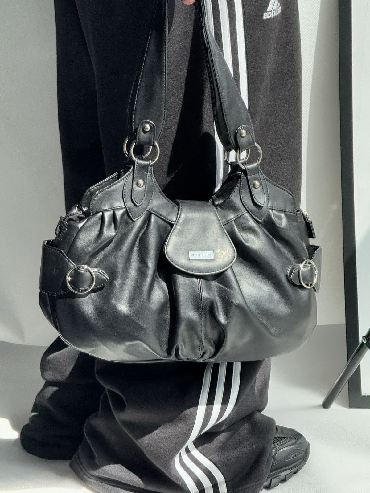 Japanese Brand Y2k Crossbody Leather Bag Avant Garde Diesel Style Size ONE SIZE - 13 Thumbnail