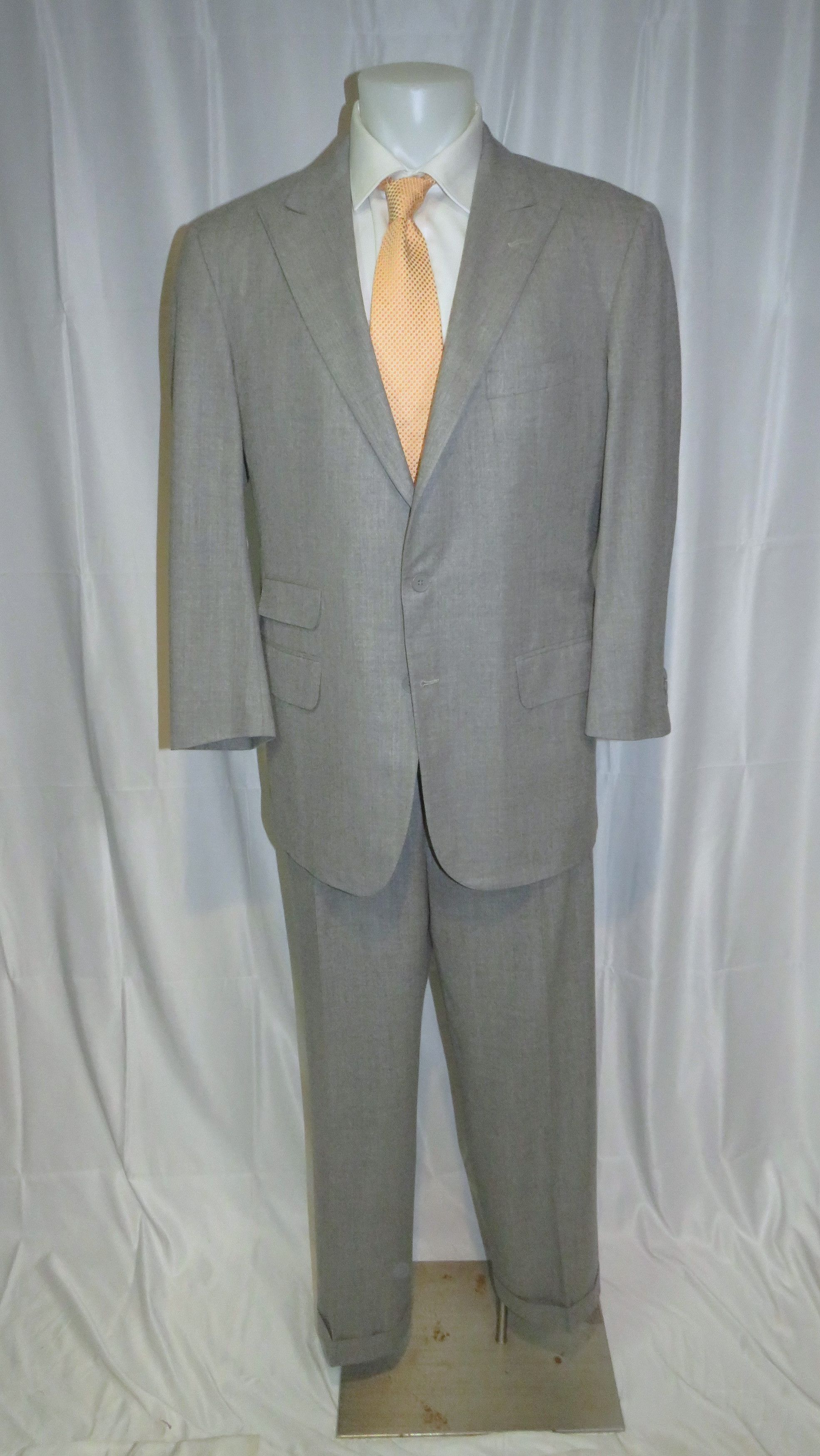 Alan Flusser Pale Gray Solid Flannel Two Button Suit 40L Size 40L - 1 Thumbnail
