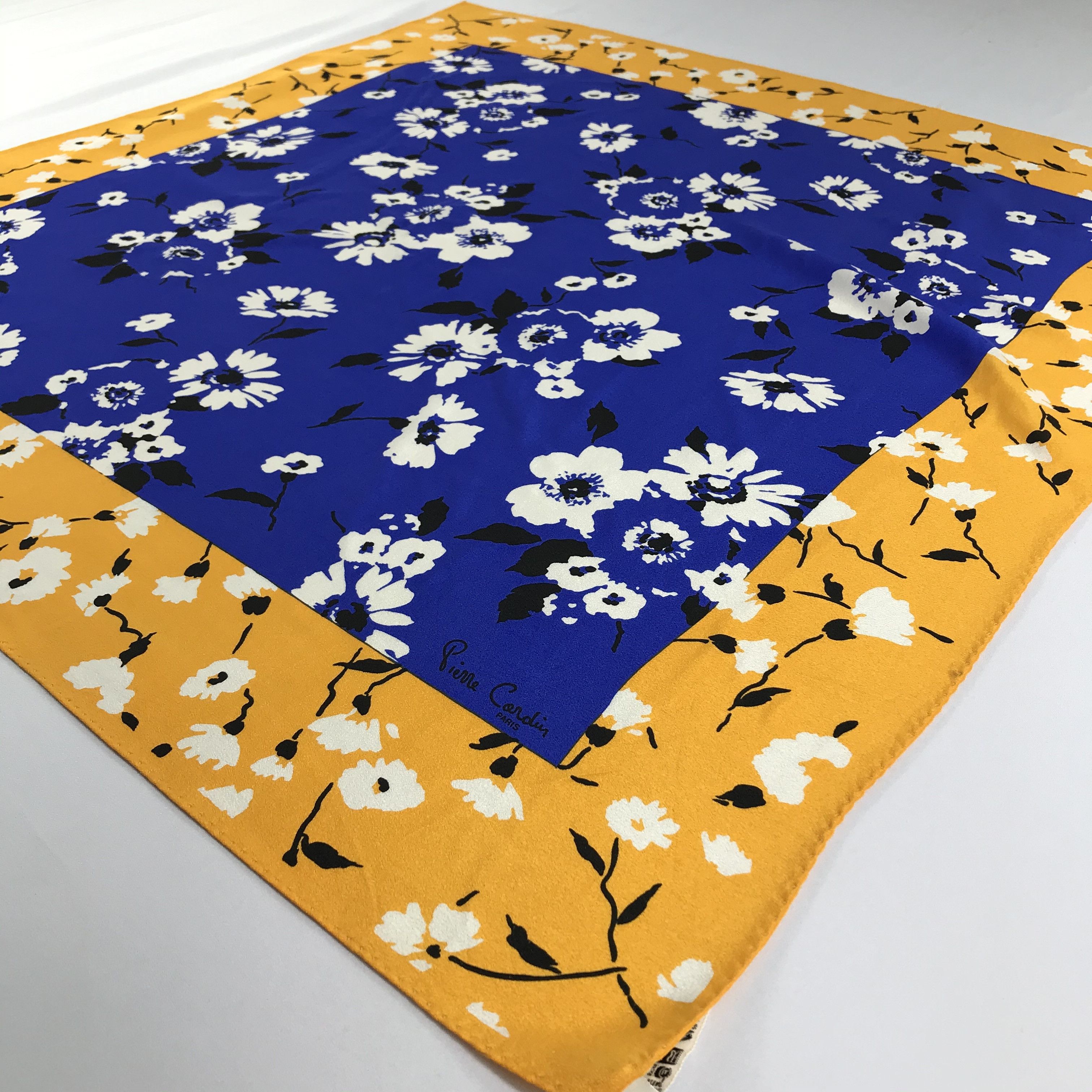 Pierre Cardin Vintage Pierre Cardin Silk Scarf Size ONE SIZE - 3 Thumbnail