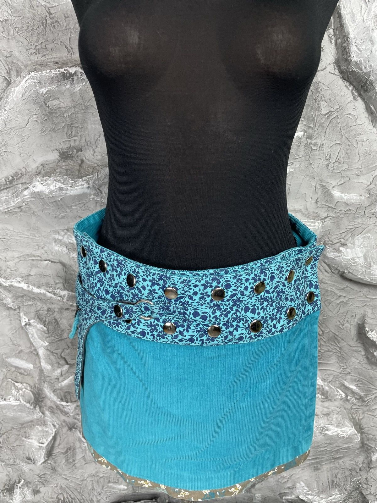 Japanese Brand 2000s Y2K Rivets Reversible Wrap Mini Skirt With Pocket Size 27" / US 4 / IT 40 - 10 Thumbnail