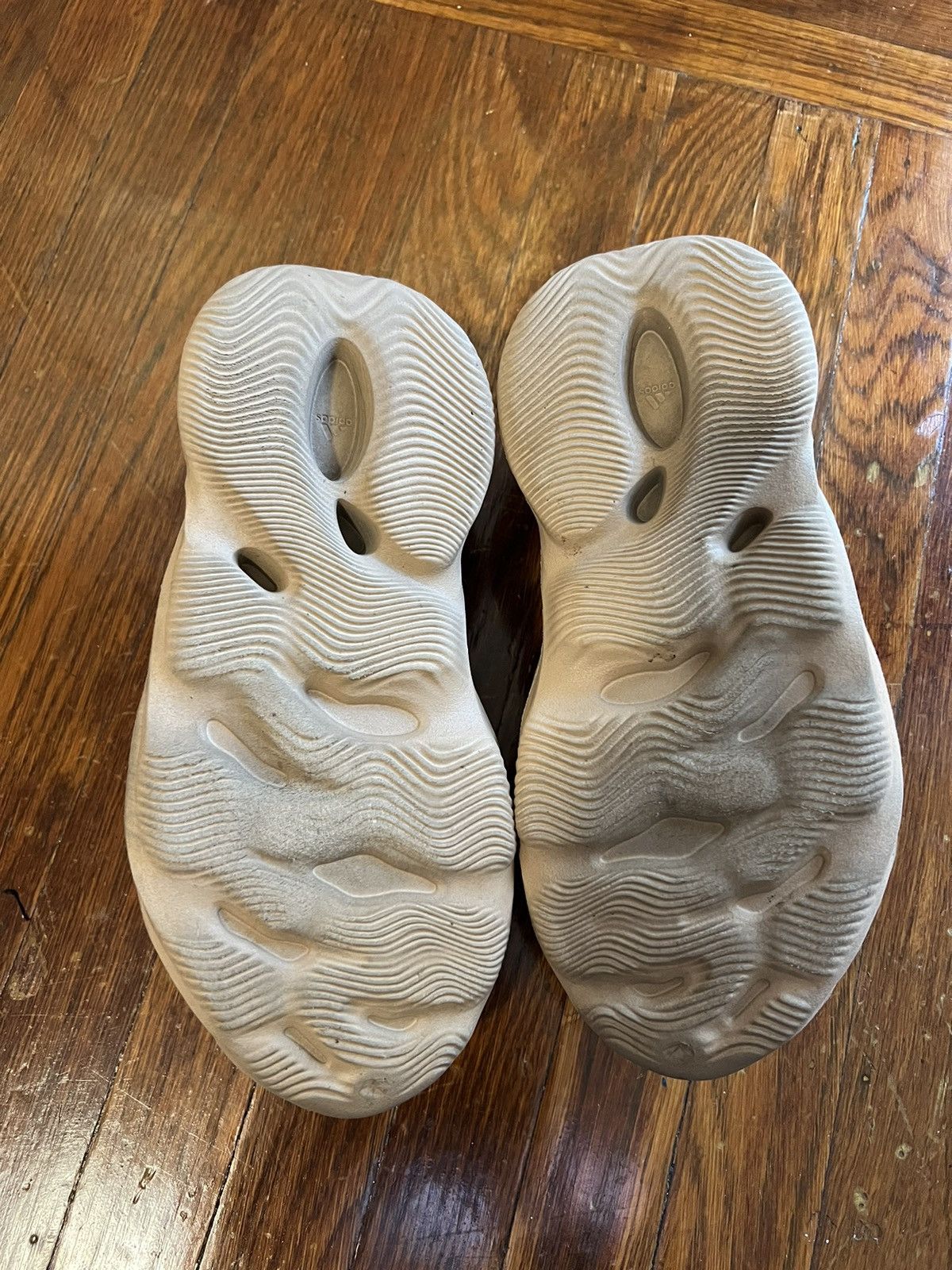 Adidas × Yeezy Yeezy Foam Runner ‘Ochre’ Size US 9 / EU 42 - 6 Thumbnail
