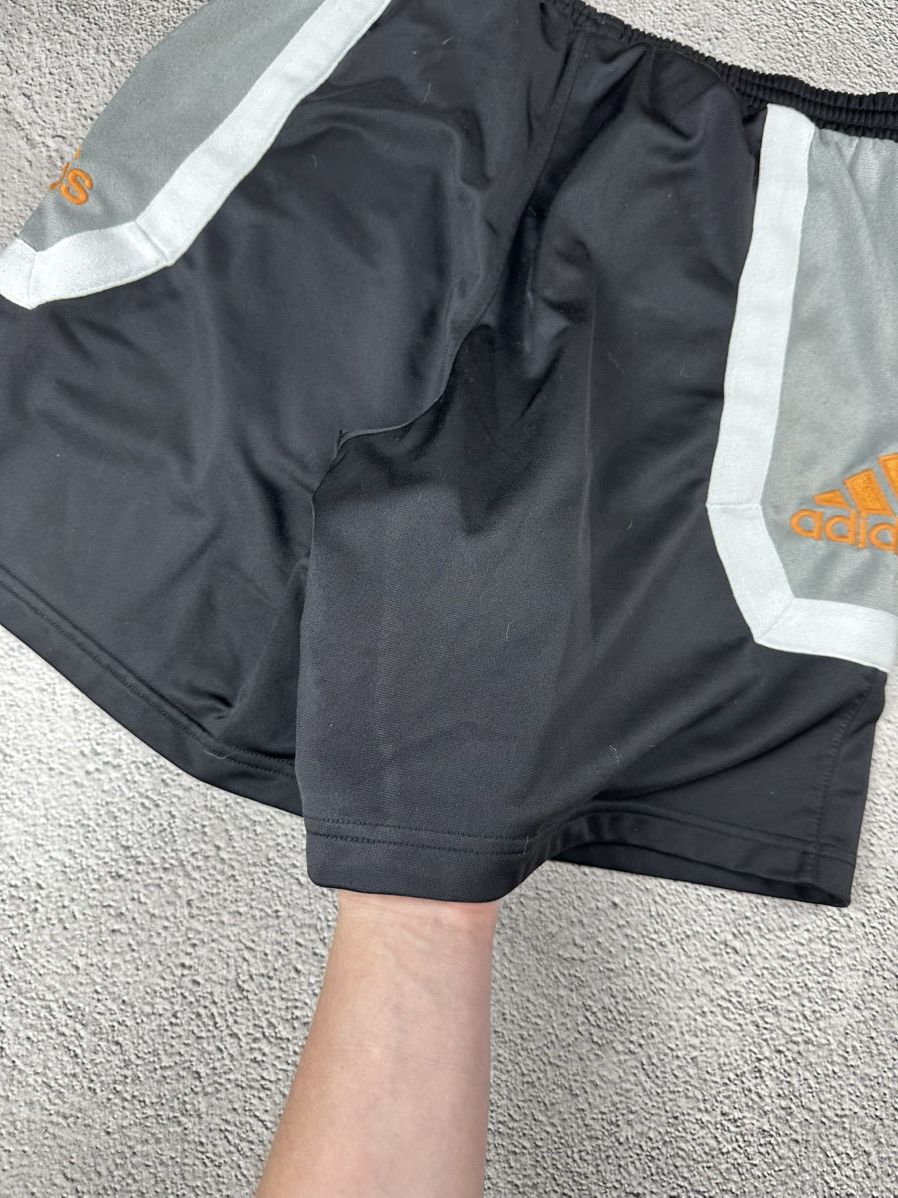 Adidas Vintage Adidas Short Sportwear Baggy Y2K Size US 32 / EU 48 - 13 Thumbnail