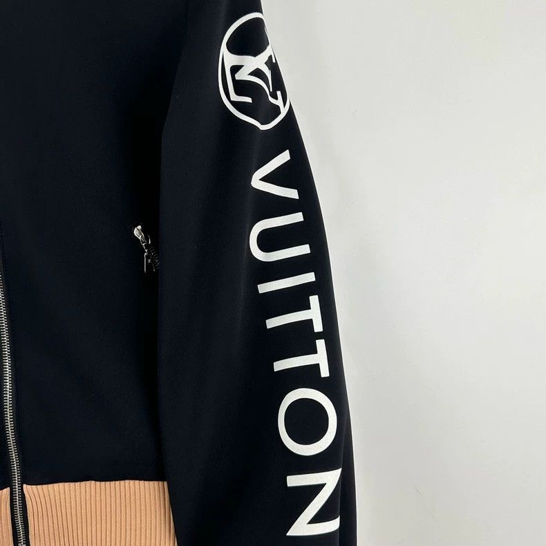 Louis Vuitton Louis Vuitton Sleeve logo color-block jacket Size XS / US 0-2 / IT 36-38 - 6 Thumbnail