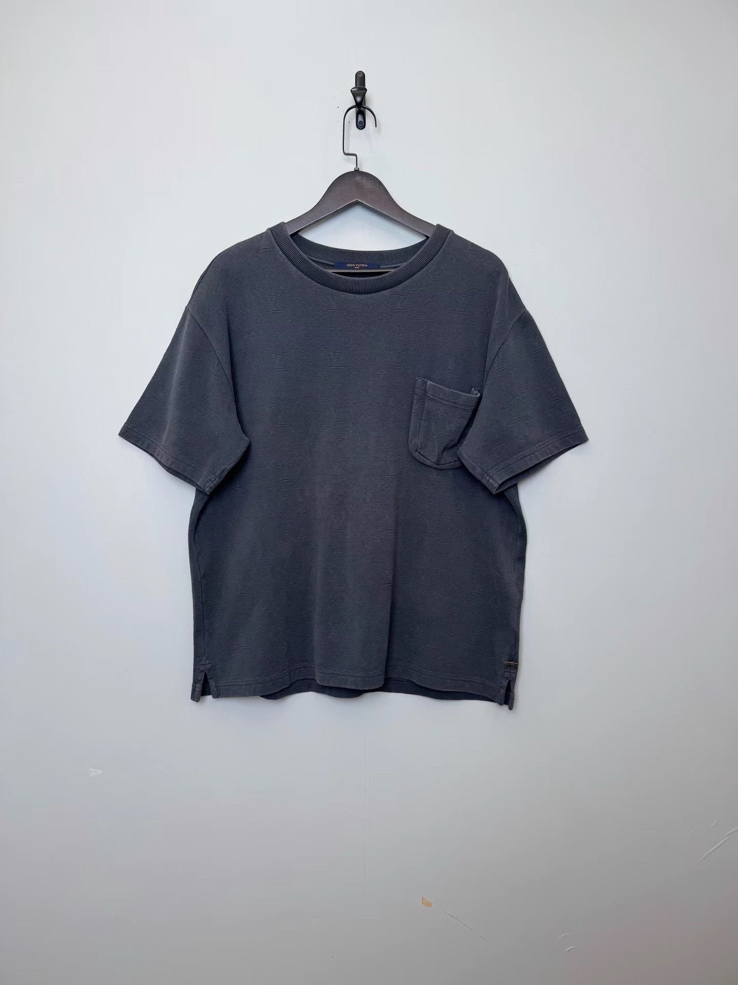 Louis Vuitton Louis Vuitton Monogram Printed Pocket Short Sleeve Tee K36 Size US XL / EU 56 / 4 - 1 Thumbnail
