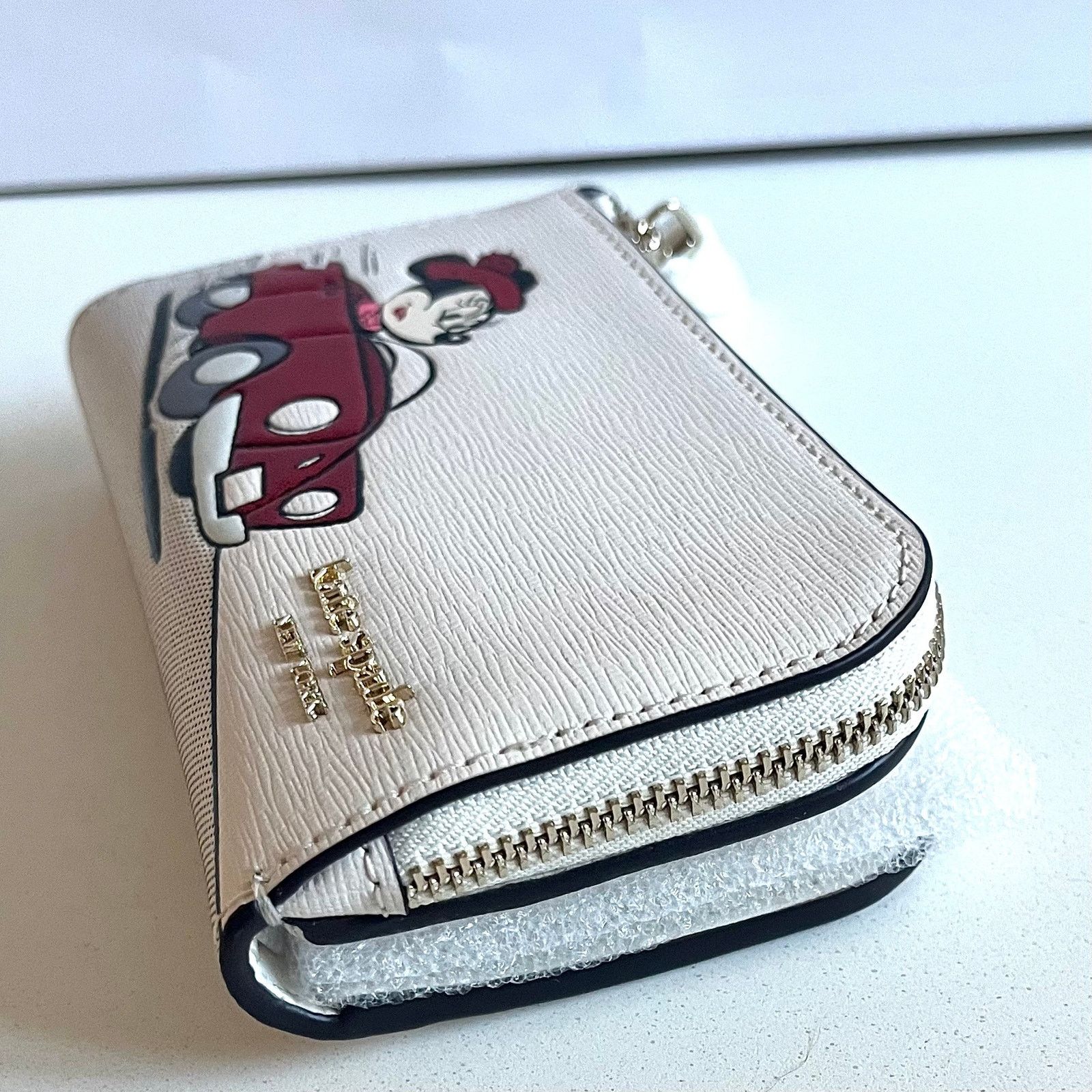 Kate Spade Kate Spade x Disney Collaboration, NWT Minnie Mouse Wallet Size ONE SIZE - 10 Thumbnail