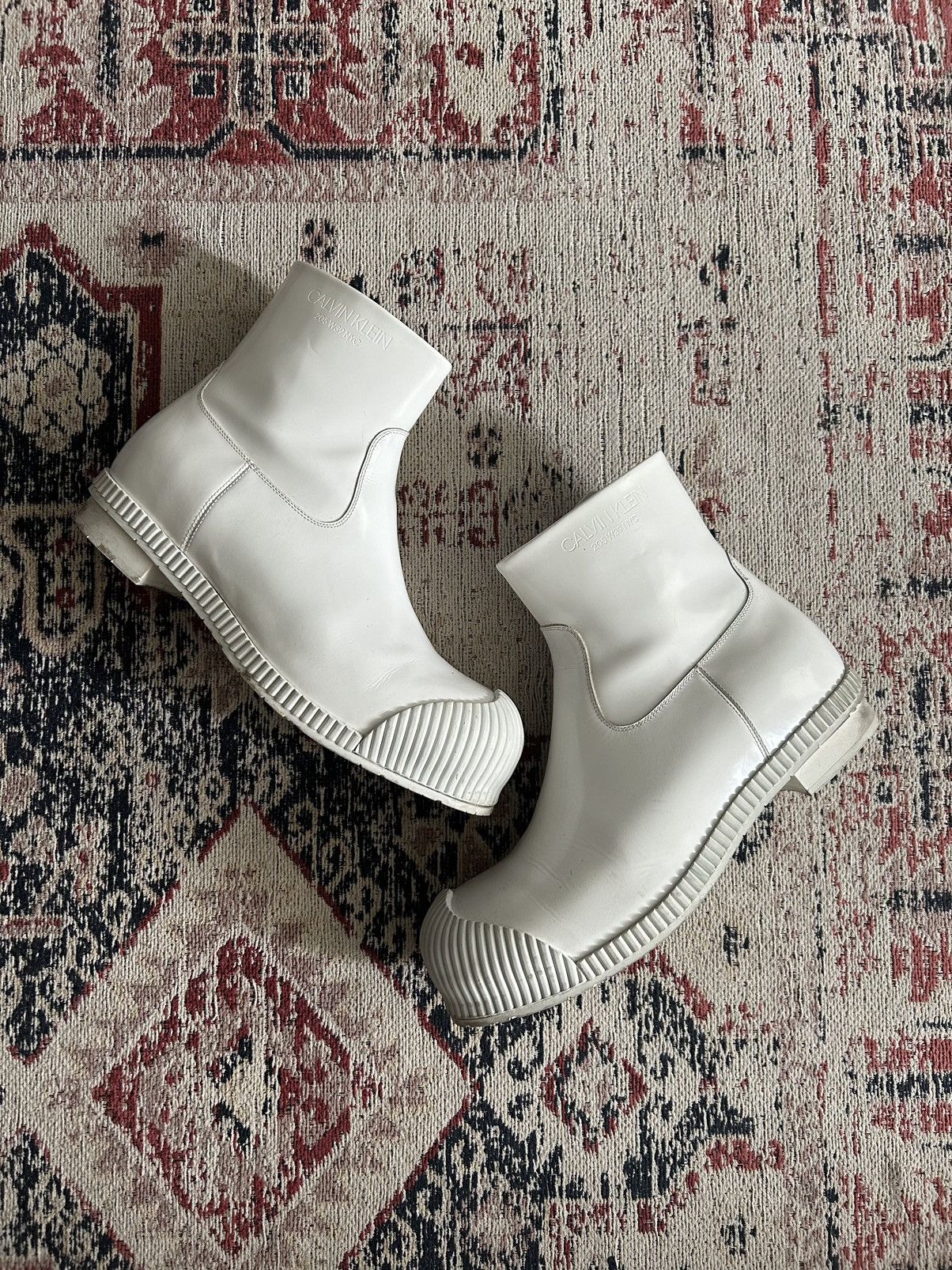 Calvin klein boots fashion white