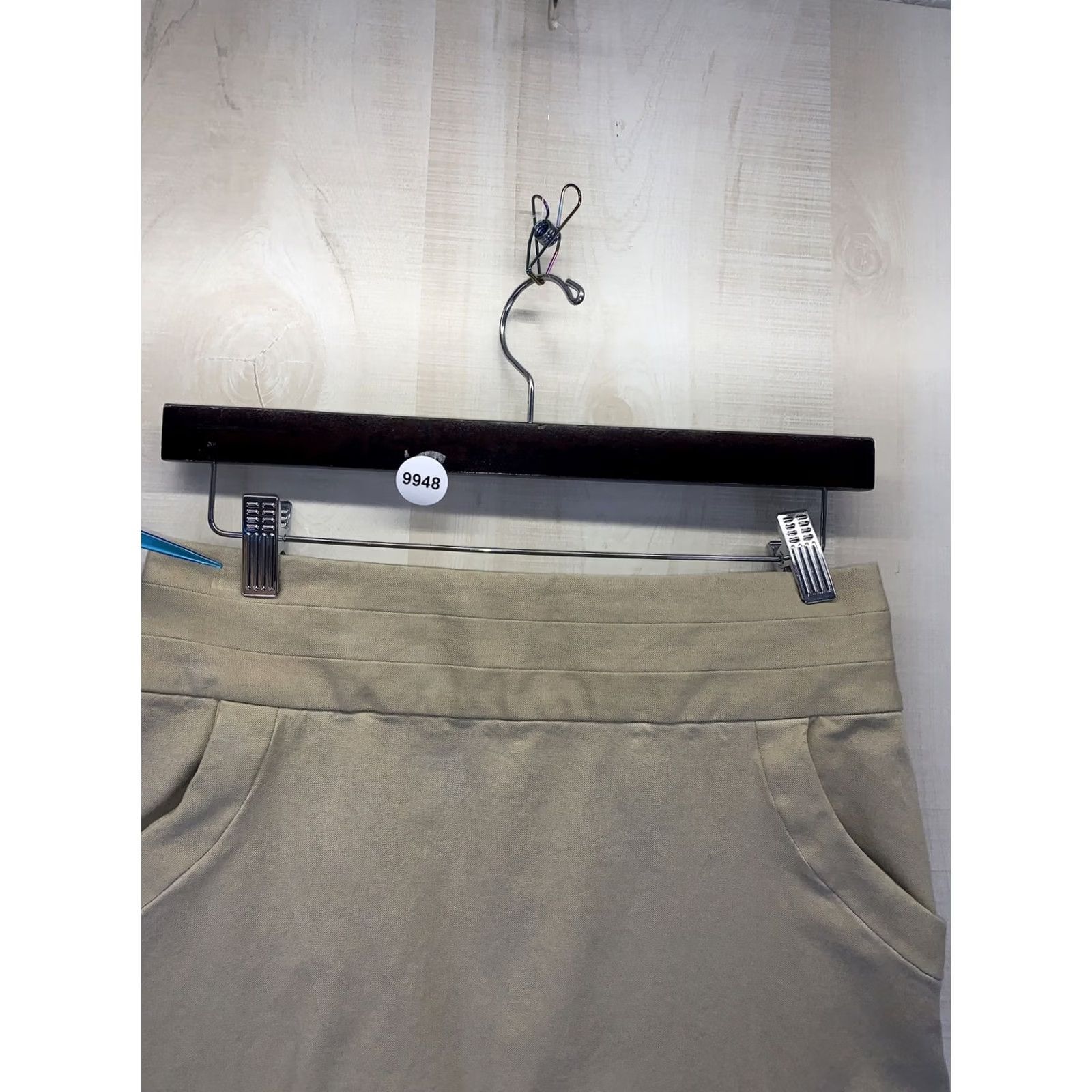 Banana Republic Banana Republic Skirt Khaki Stretch Pocket Front Straight Womens 2 Beige Knee Length Pencil Style -Mens Size 26" / US 2 / IT 38 - 6 Thumbnail