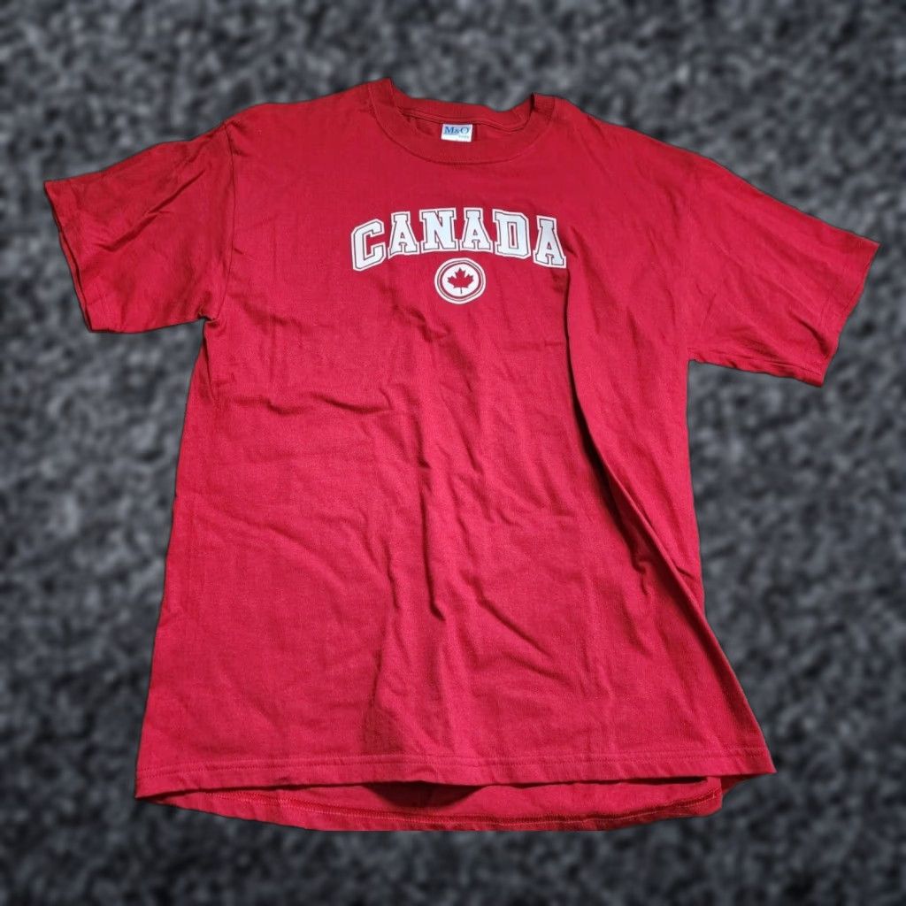 Vintage VINTAGE 90s Mens L Red Canada Travel Souvenir T Shirt Deadstock Knit Short Sleeve Crew Neck Size US L / EU 52-54 / 3 - 1 Thumbnail