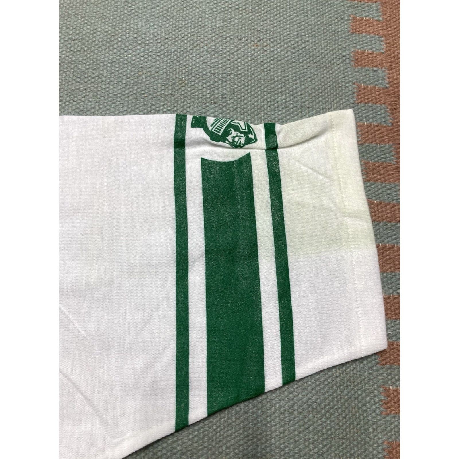 Vintage VINTAGE MSU Football Graphic T Shirt Michigan State University NOS Medium Shirt Adults Mens Size US M / EU 48-50 / 2 - 5 Thumbnail