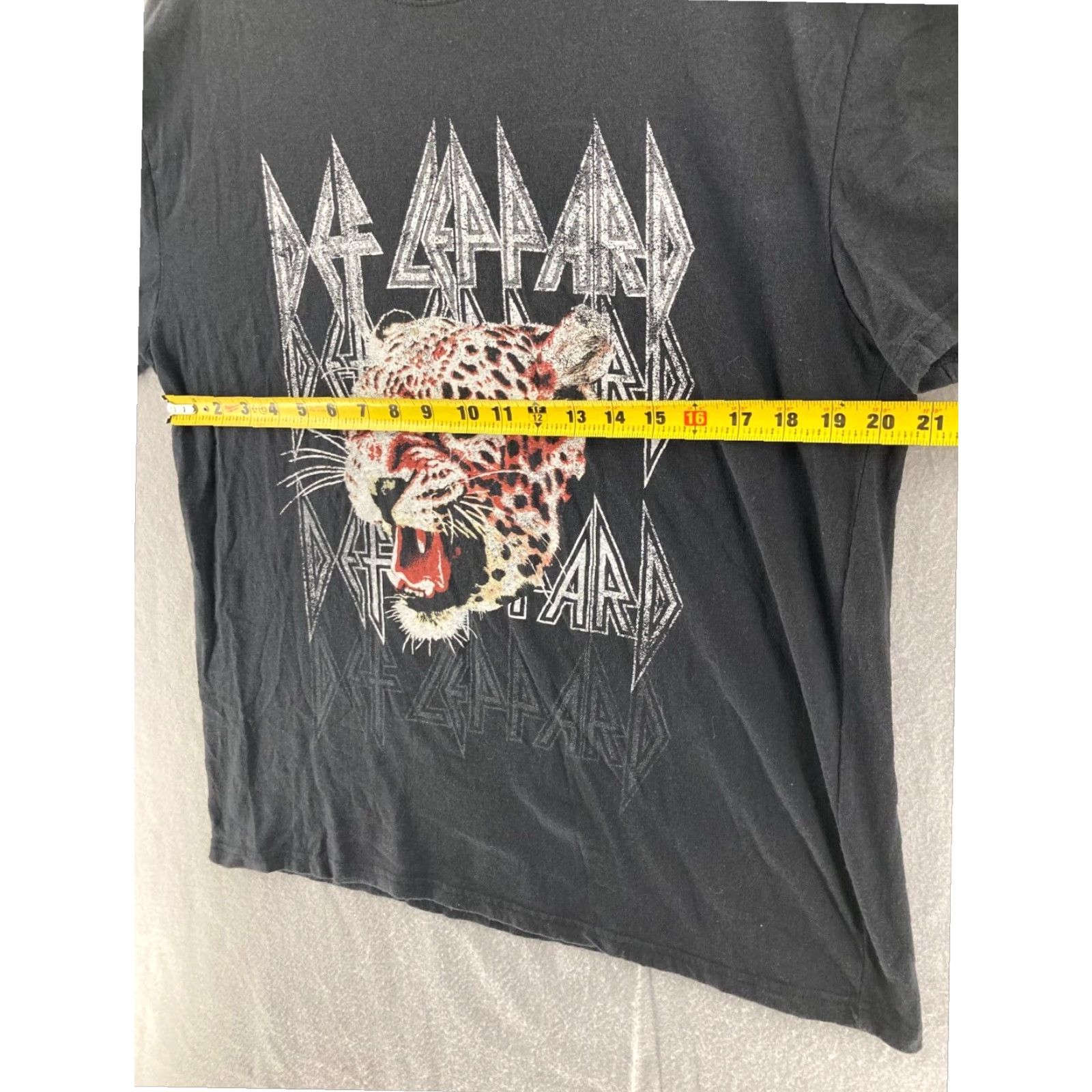 Vintage Def Leppard Mens XL Shirt Hysteria Rock Band Tee Licensed Size US XL / EU 56 / 4 - 2 Thumbnail