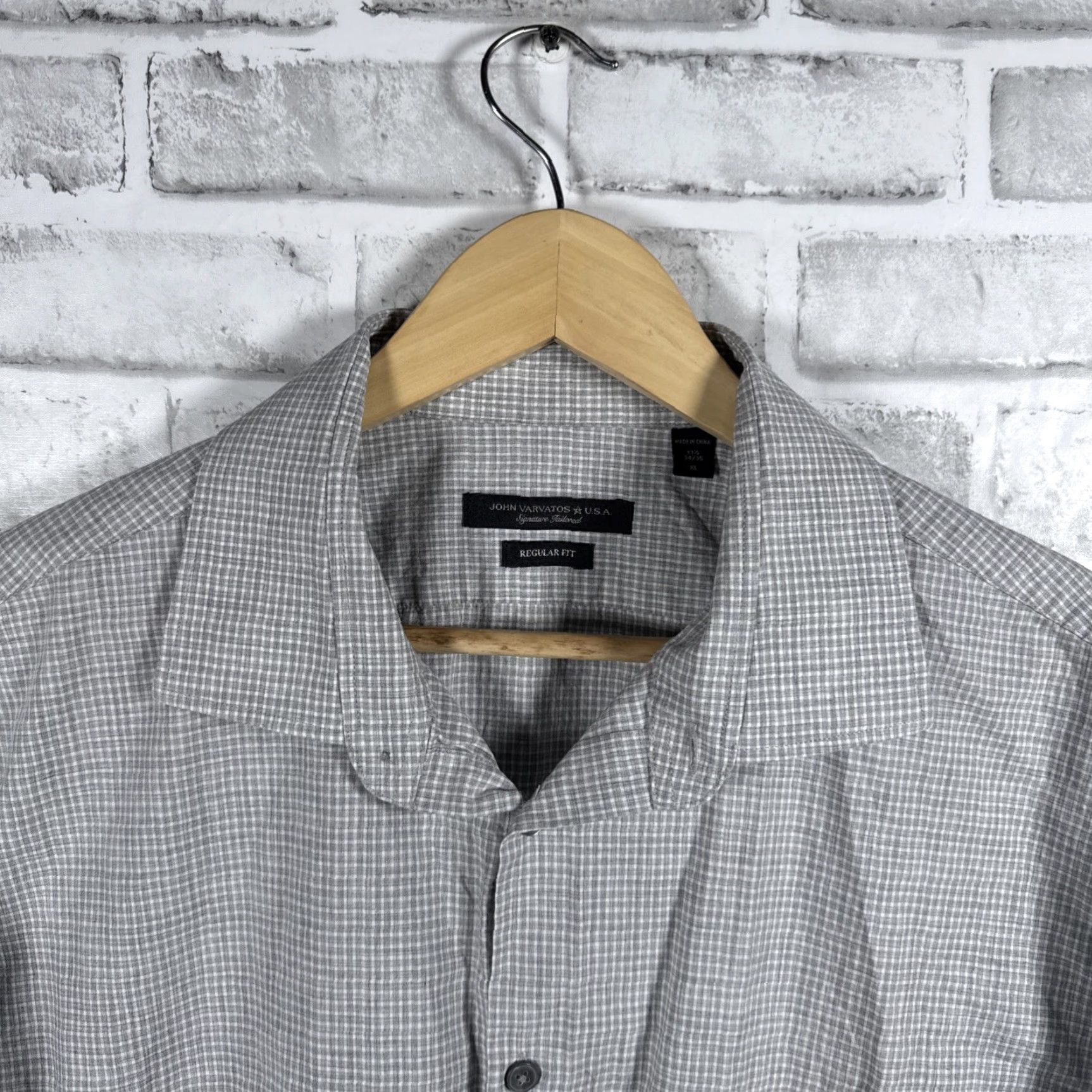 John Varvatos John Varvatos Gray Plaid Button-Up Shirt Mens XL USA Long Sleeve Size US XL / EU 56 / 4 - 2 Thumbnail