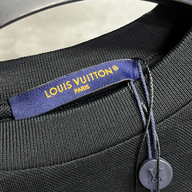 Louis Vuitton Louis Vuitton 24 Newest Dark Blue Solid Monogrammed Embroi Size US XS / EU 42 / 0 - 4 Thumbnail