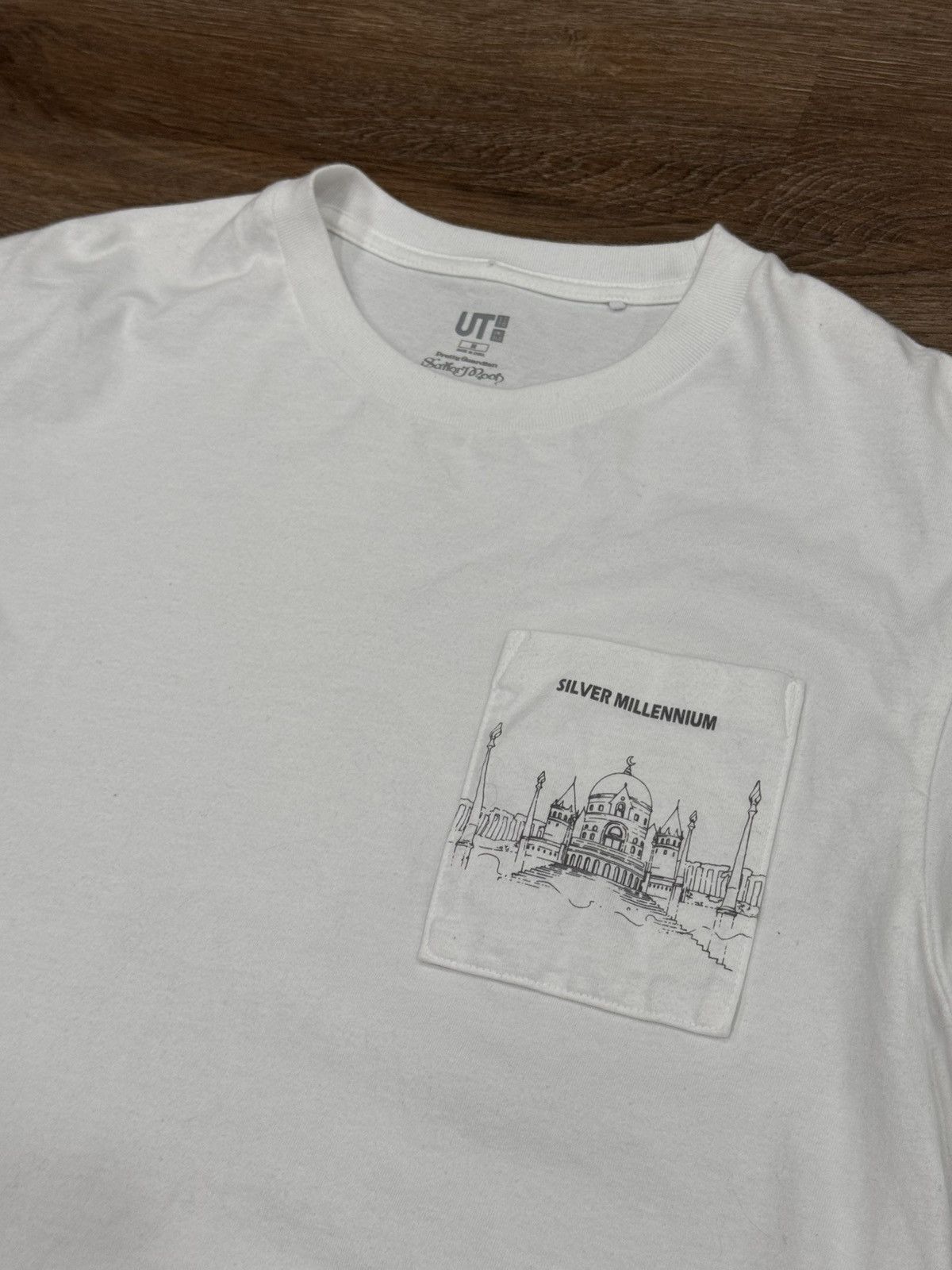 Uniqlo Uniqlo UT × Pretty Guardian Sailor Moon “Silver Millennium” Size US S / EU 44-46 / 1 - 5 Thumbnail