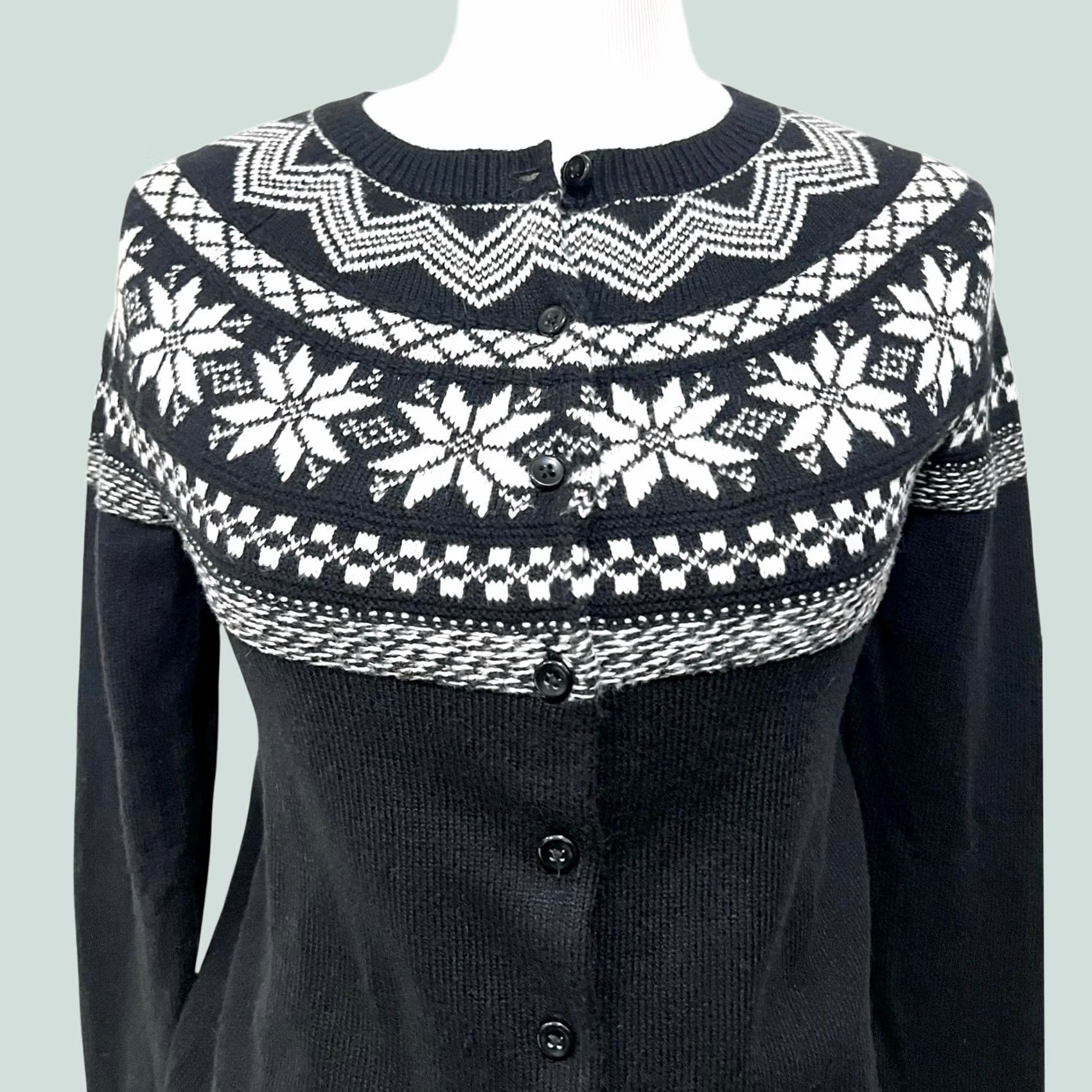 Talbots Talbots Snowflake Fair Isle Cardigan Cotton Blend Black & White Women’s XS Cardigan Womens XS Black White Fair Isle Knit Winter Casual Vintage? Size XS / US 0-2 / IT 36-38 - 1 Thumbnail