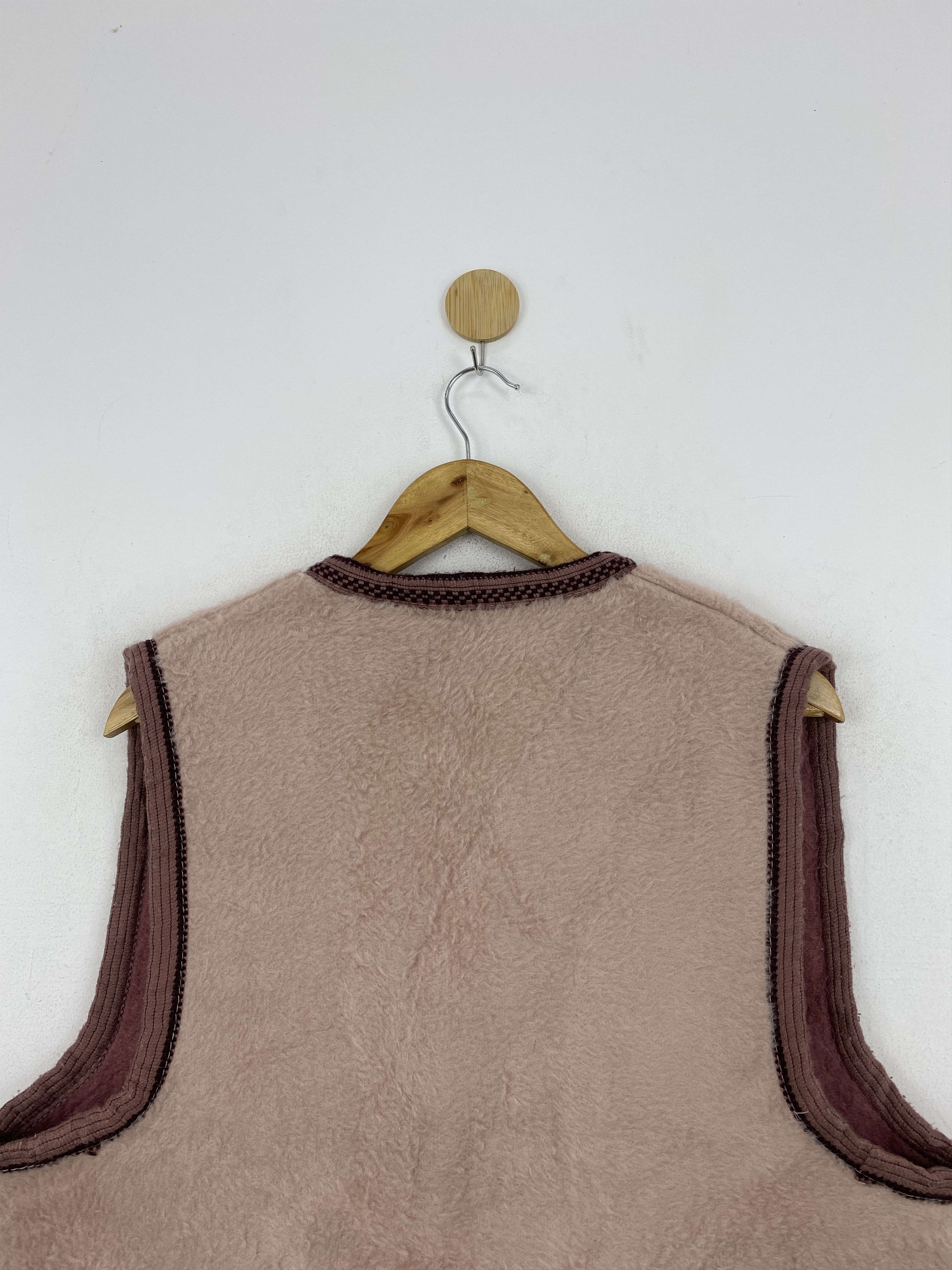 Japanese Brand Vintage Japanese Brand Archive Deep Pile Vest JA0124 Size US S / EU 44-46 / 1 - 4 Thumbnail