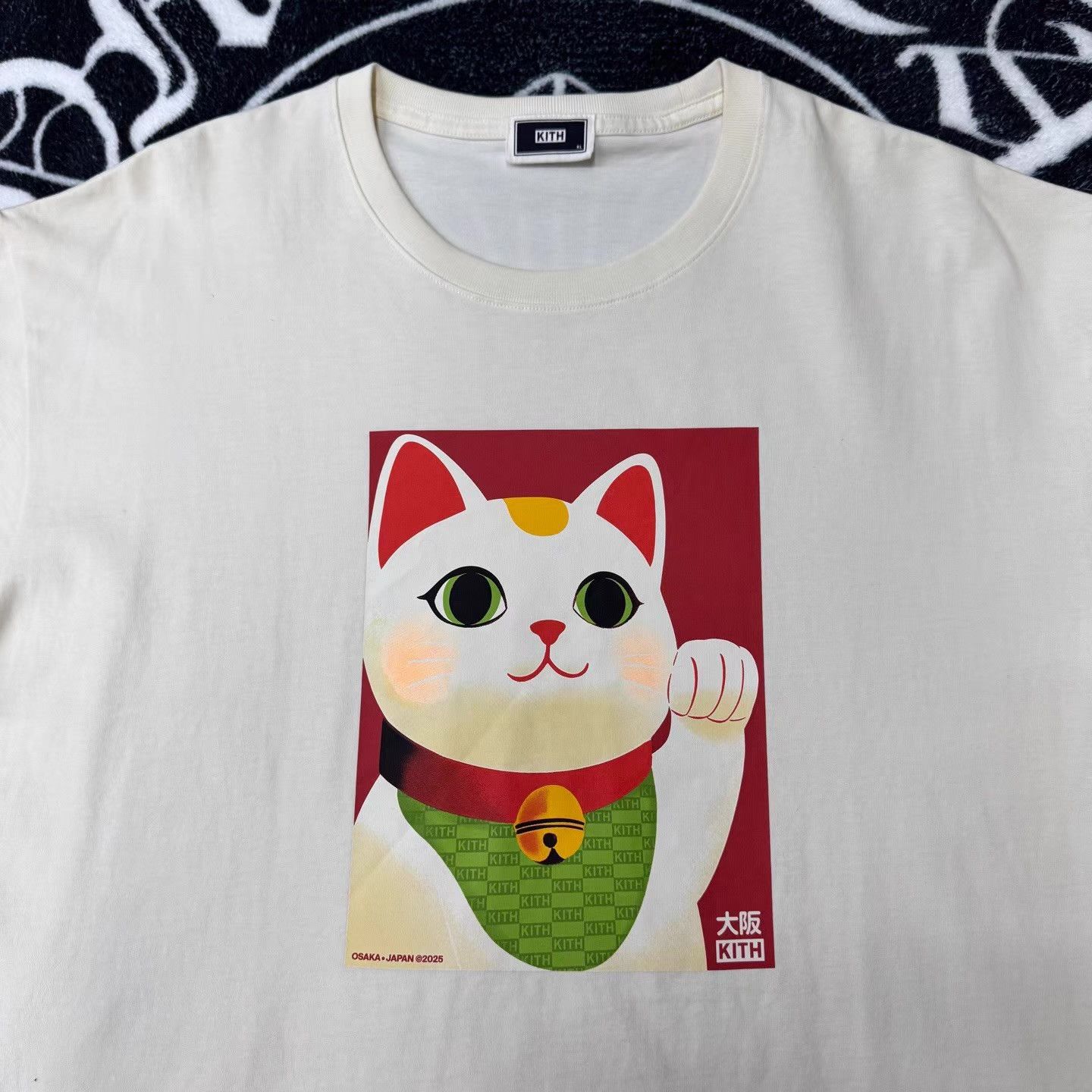 Kith KITH OSAKA Limited Edition Lucky Cat Short Sleeve Q10 Size US XL / EU 56 / 4 - 2 Thumbnail