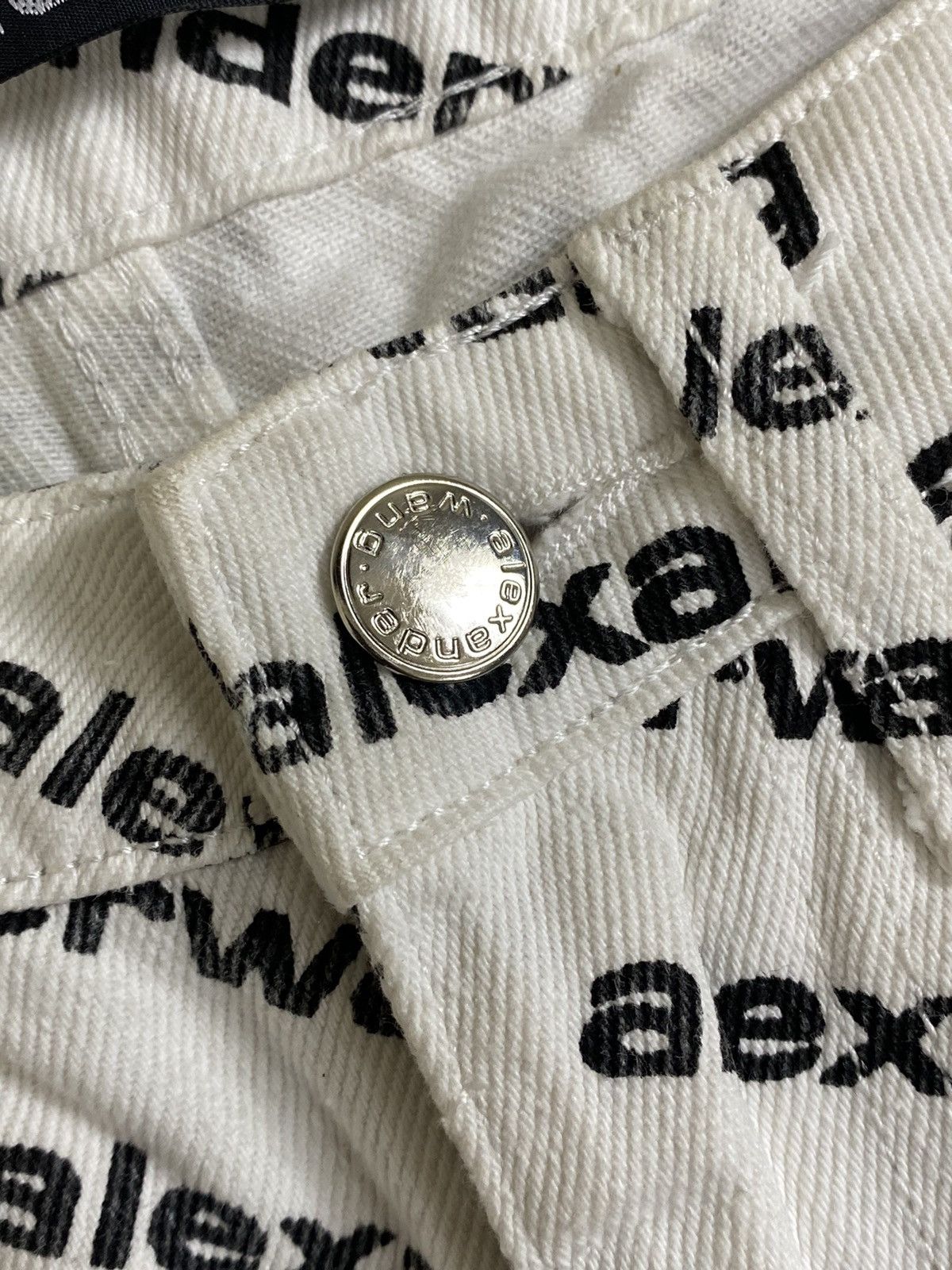 Alexander Wang Alexander wang logo print jeans Size US 26 / EU 42 - 8 Thumbnail