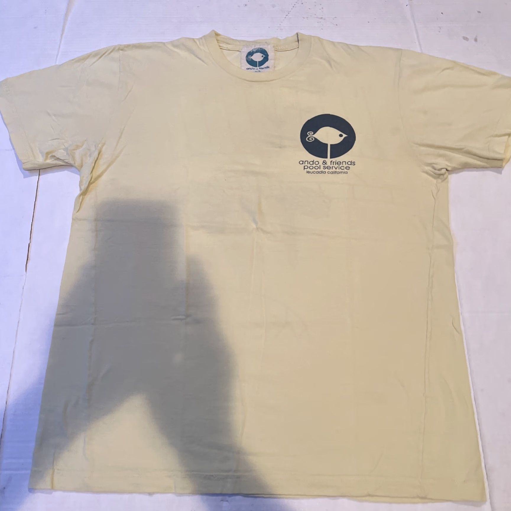 Logo 7 VINTAGE Ando & Friends Shirt Surfing Fish Logo Yellow L Mens Short Sleeve Crew Neck Double-Sided Limited Edition Size US L / EU 52-54 / 3 - 2 Thumbnail