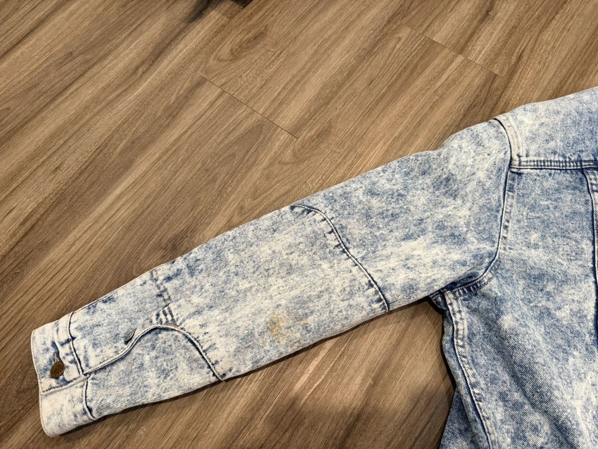 Calvin Klein Vintage Calvin Klein Acid Wash Denim Jacket Size US XL / EU 56 / 4 - 7 Thumbnail