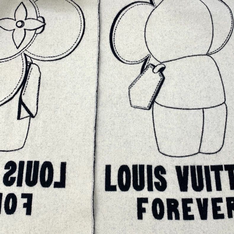 Louis Vuitton Louis Vuitton Black logo monogrammed sunflower printed woo Size ONE SIZE - 8 Thumbnail