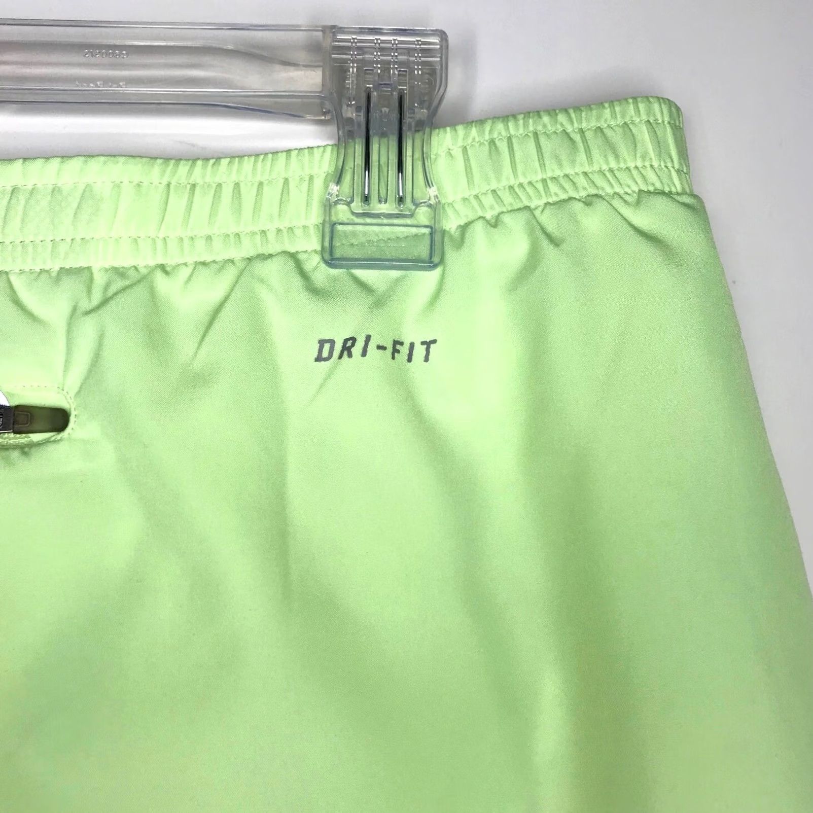 Nike Nike Dri Fit Running Shorts Womens Large Green Red Zip Pocket Activewear Size 36" / US 14 / IT 50 - 7 Thumbnail