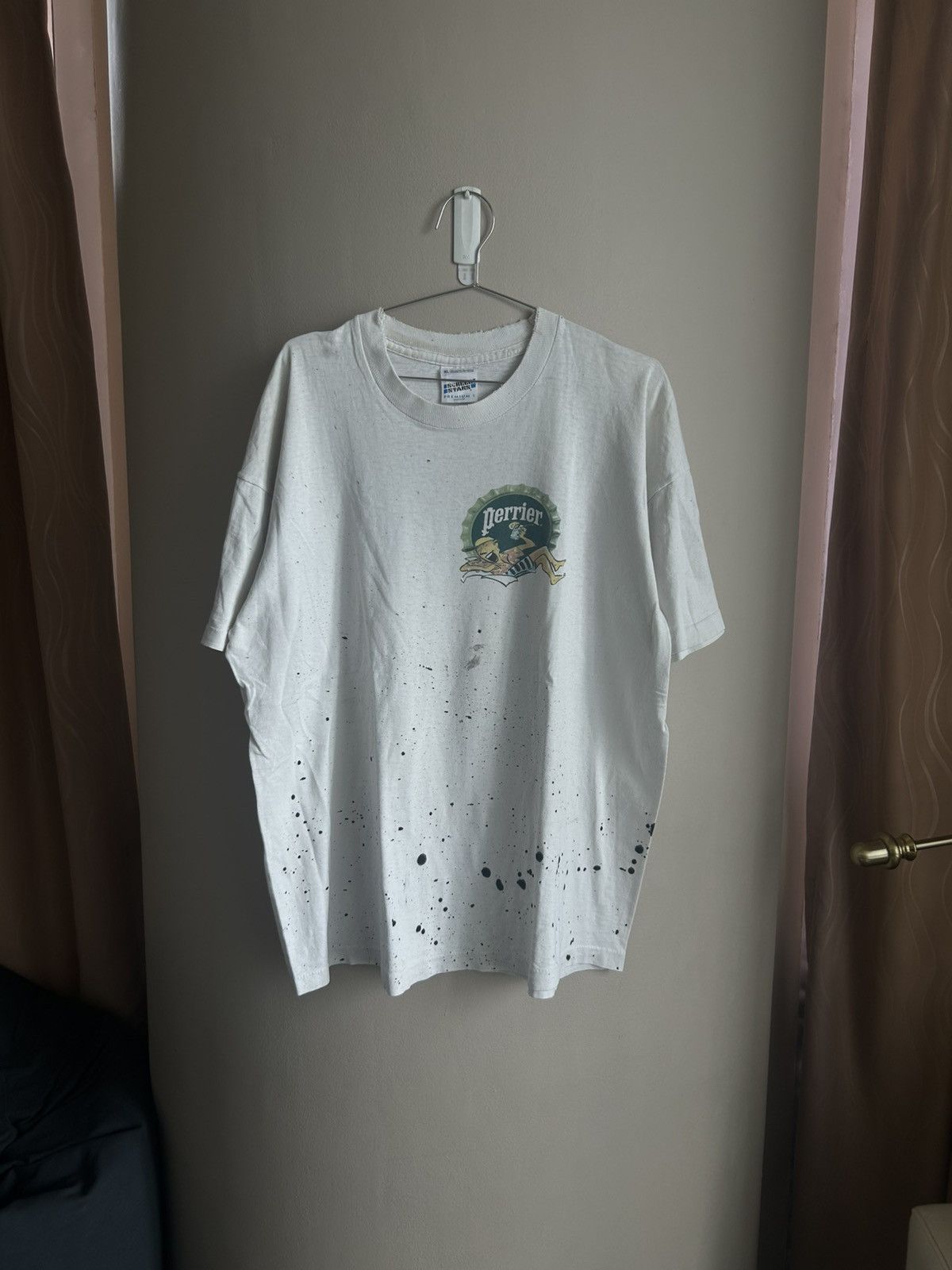 Vintage Vintage Fader Perrier Drink 90s Graphic T Shirt Thrashed Size US L / EU 52-54 / 3 - 1 Thumbnail