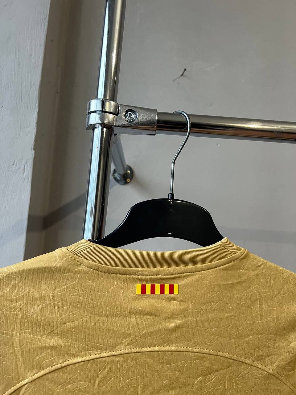 Nike NEW 2022/23 BARCELONA FC AWAY SOCCER JERSEY FOOTBALL SHIRTXS Size US XS / EU 42 / 0 - 16 Thumbnail