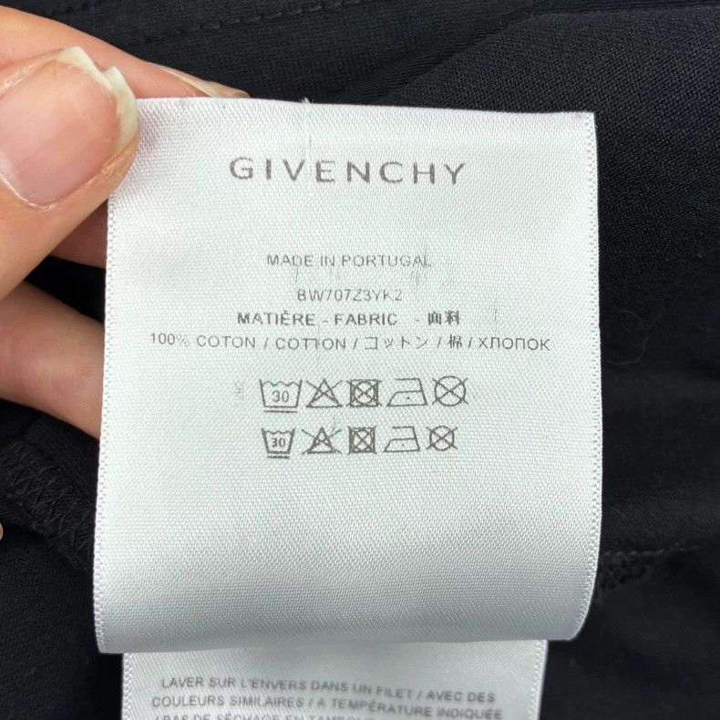 Givenchy Givenchy Floral Plant Embroidered Logo Printed Black Short Size US XL / EU 56 / 4 - 6 Thumbnail