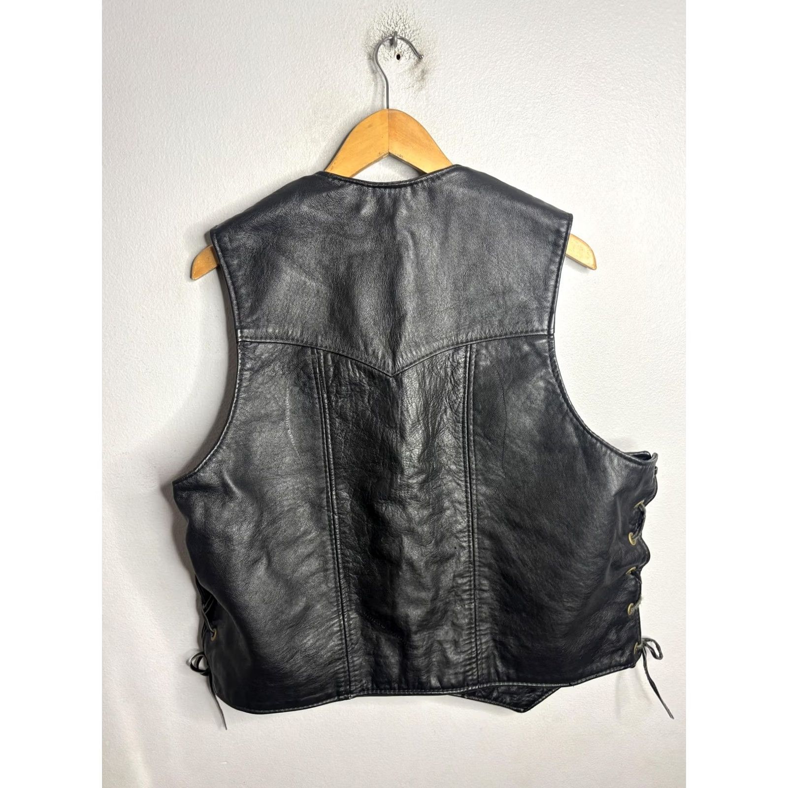 Vintage VINTAGE California Creations Leathers Vest Mens 48 Black Leather Made USA Snap Side Lace Biker Riding Front Welt Pockets Western Yoke Mens Jeans? Size US M / EU 48-50 / 2 - 4 Thumbnail