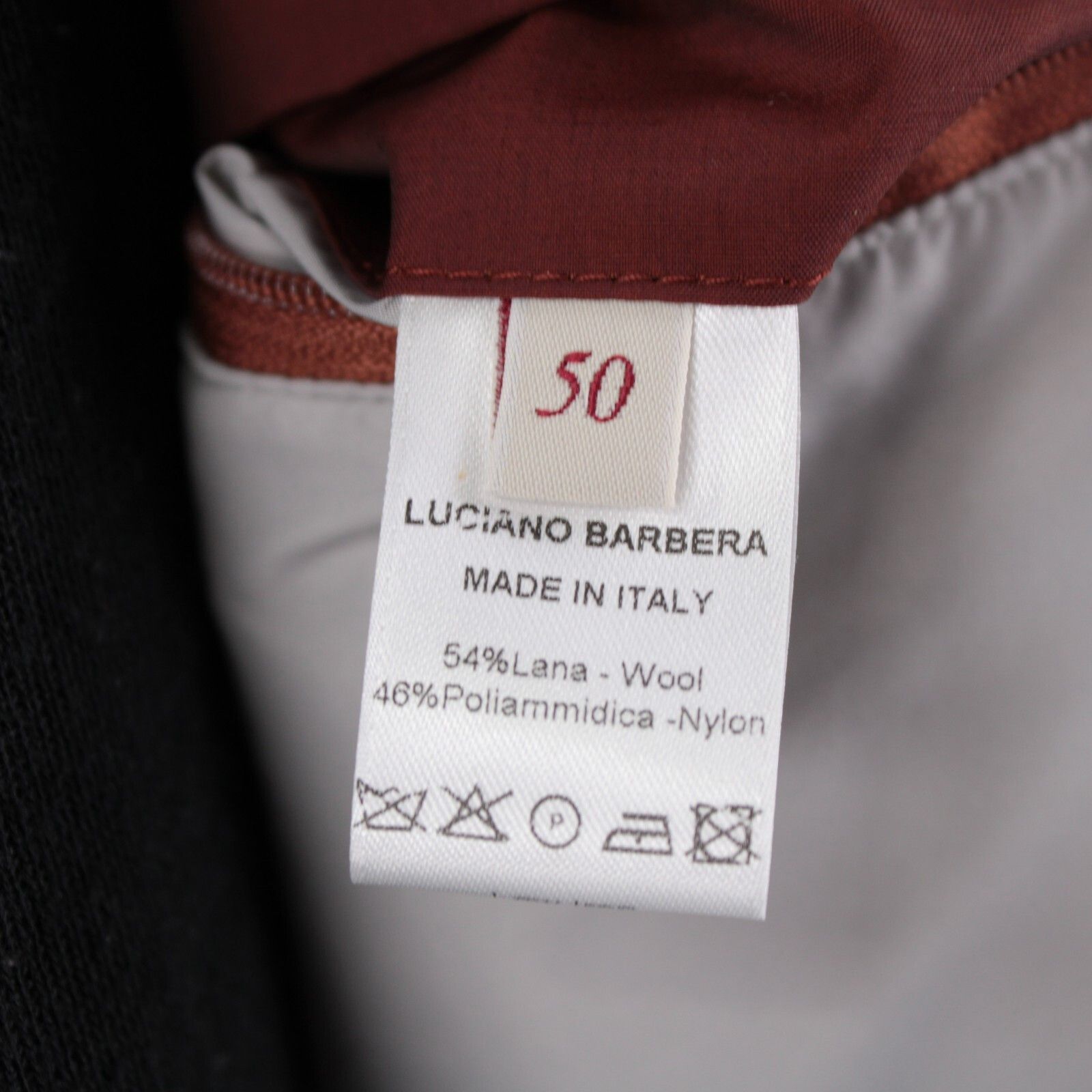 Luciano Barbera Luciano Barbera Vest Size M US In Red Wool Blend Size US M / EU 48-50 / 2 - 8 Thumbnail