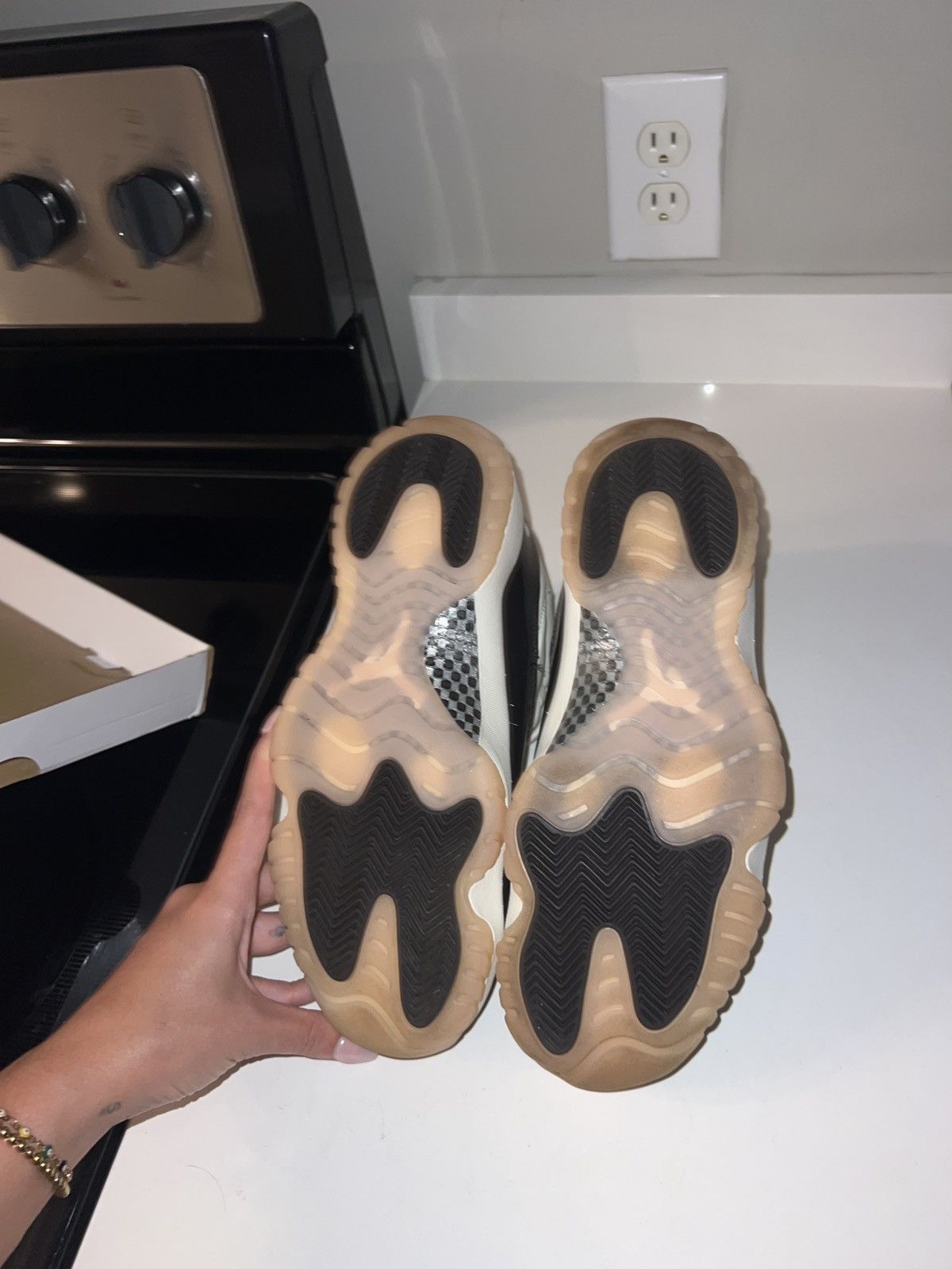 Jordan Brand Women’s air jordan 11 Neopolitan🤎🤍🩷 Size US 10 / IT 40 - 7 Thumbnail