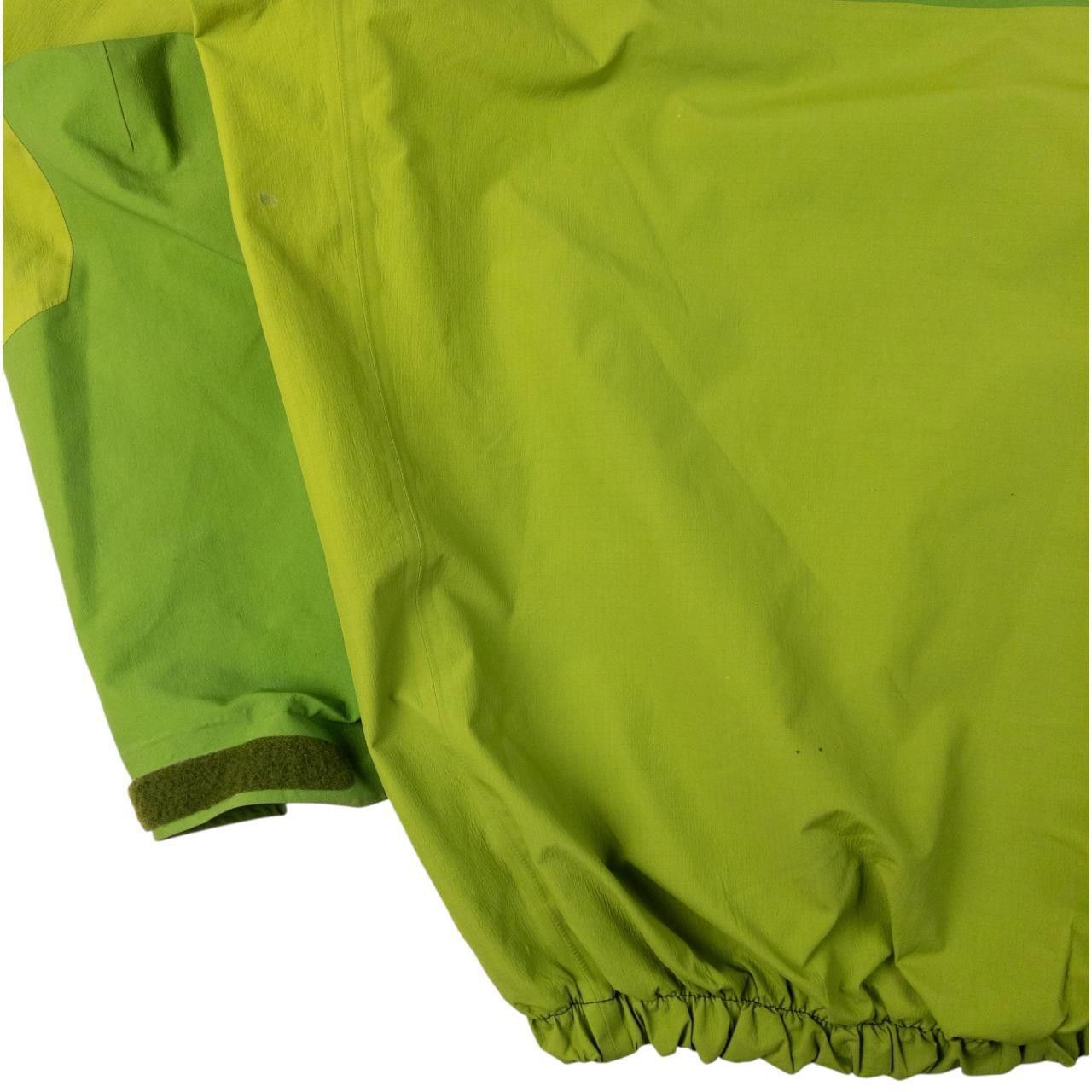 Arc'teryx Vintage Arcteryx Beta Goretex Zip Up Jacket Size L Size US L / EU 52-54 / 3 - 8 Thumbnail